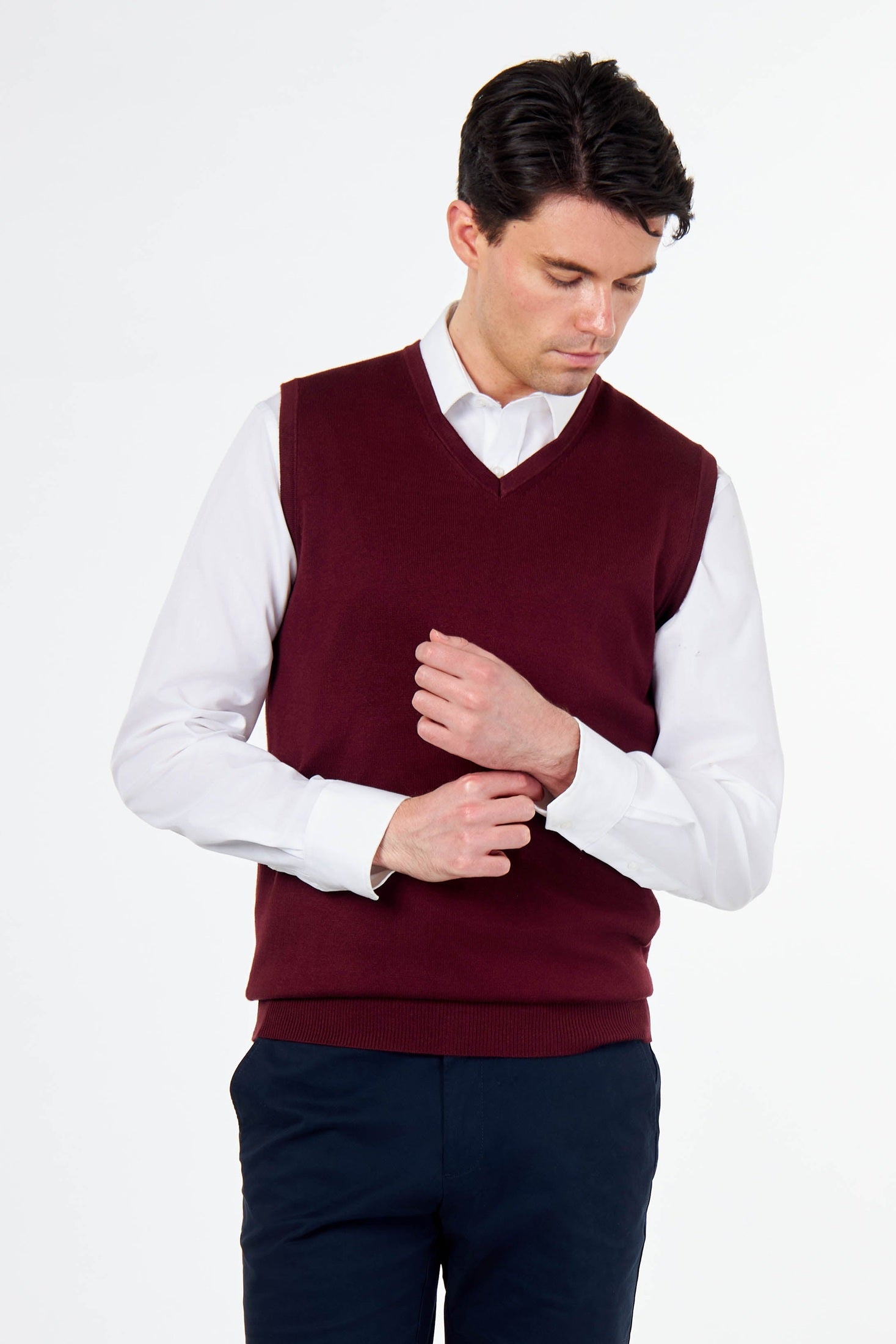 KNITTED COTTON MAROON SLEEVELESS JUMPER V-NECK VEST CAVANI
