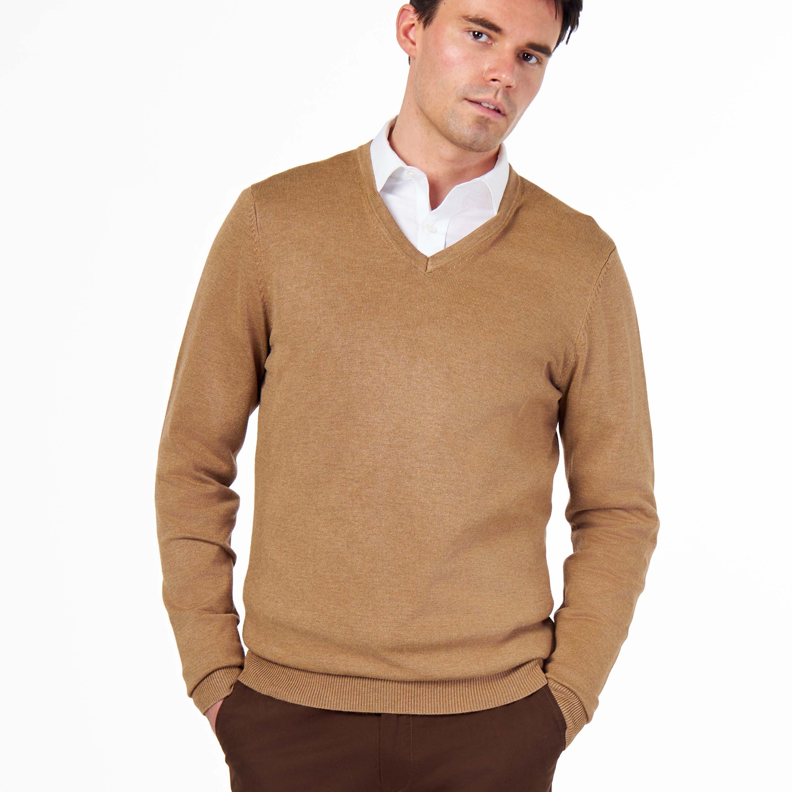 MEN’S COTTON V-NECK CAMEL FINE KNIT LIGHTWEIGHT