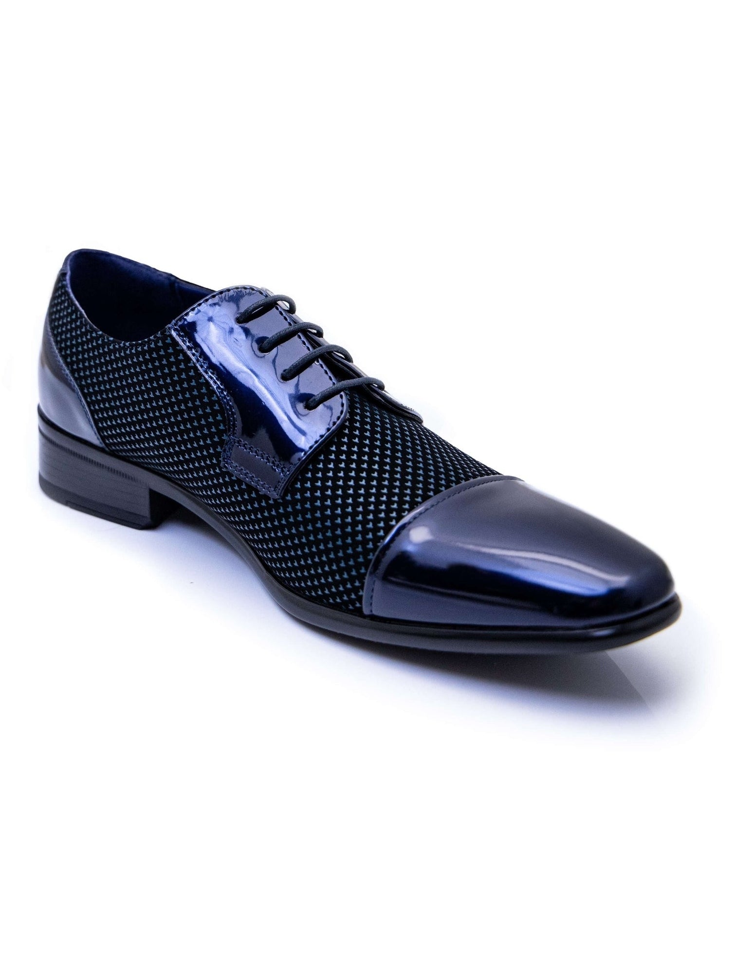 TWO TONE PATENT LEATHER LACE UP SHOES