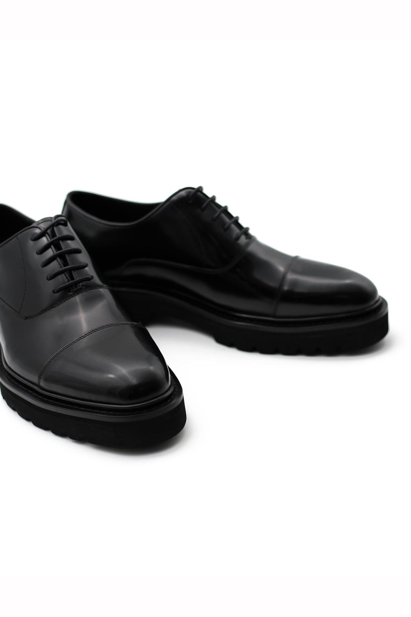 BLACK POLISHED LEATHER OXFORD SHOES – LUG SOLE Sartorial Shoes