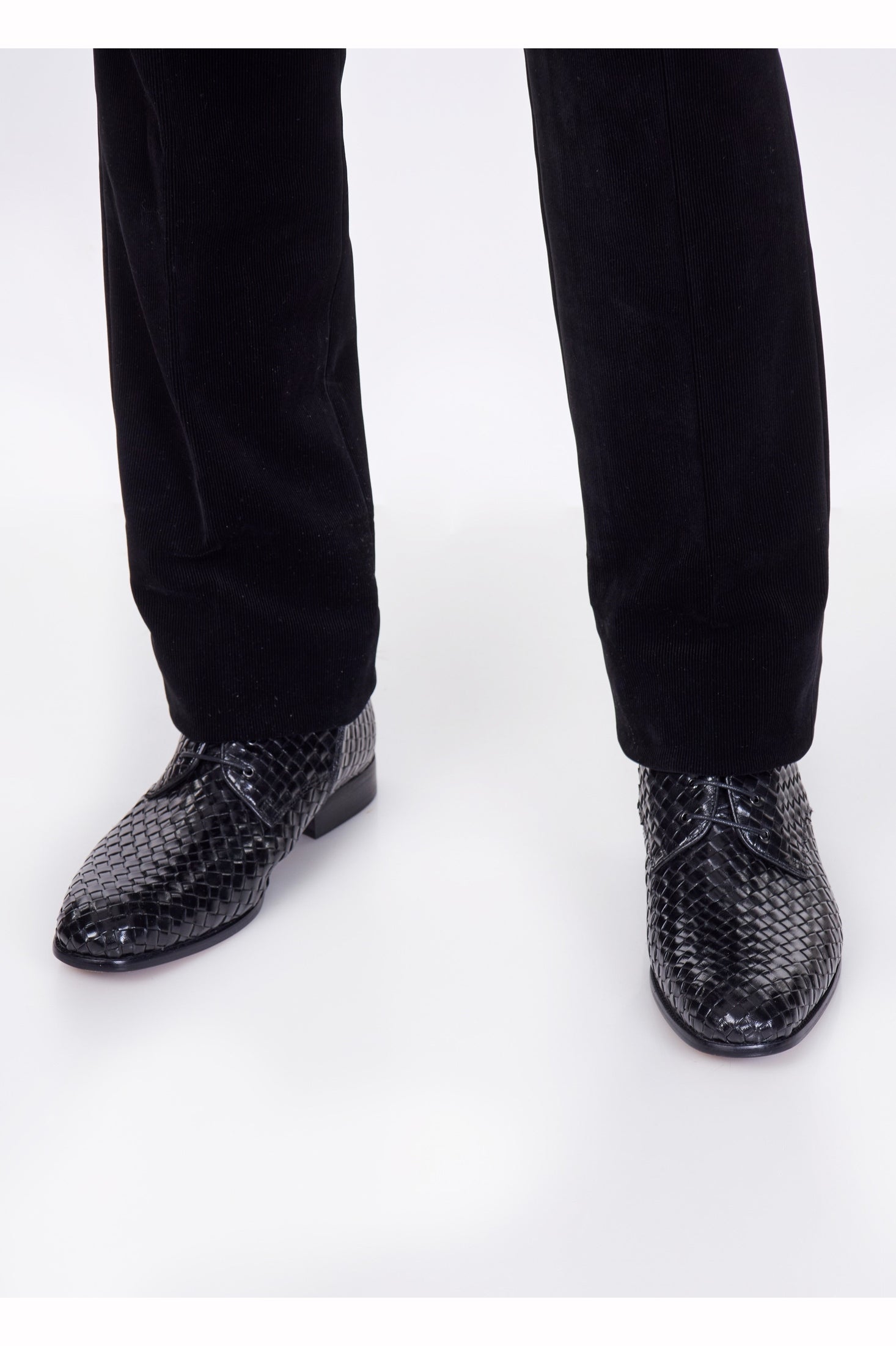 BLACK WOVEN LEATHER CHUKKA BOOTS
