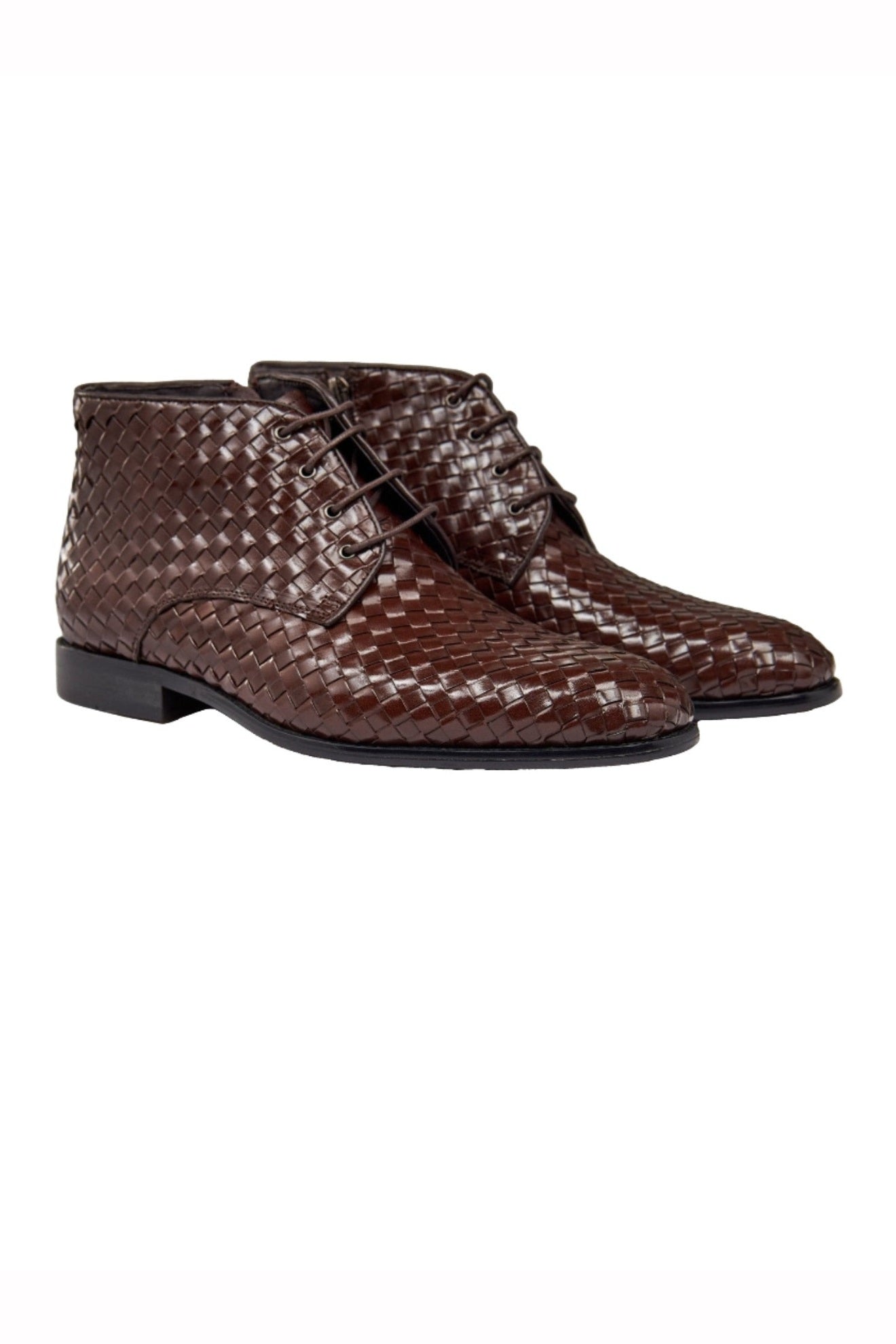 BROWN WOVEN LEATHER CHUKKA BOOTS