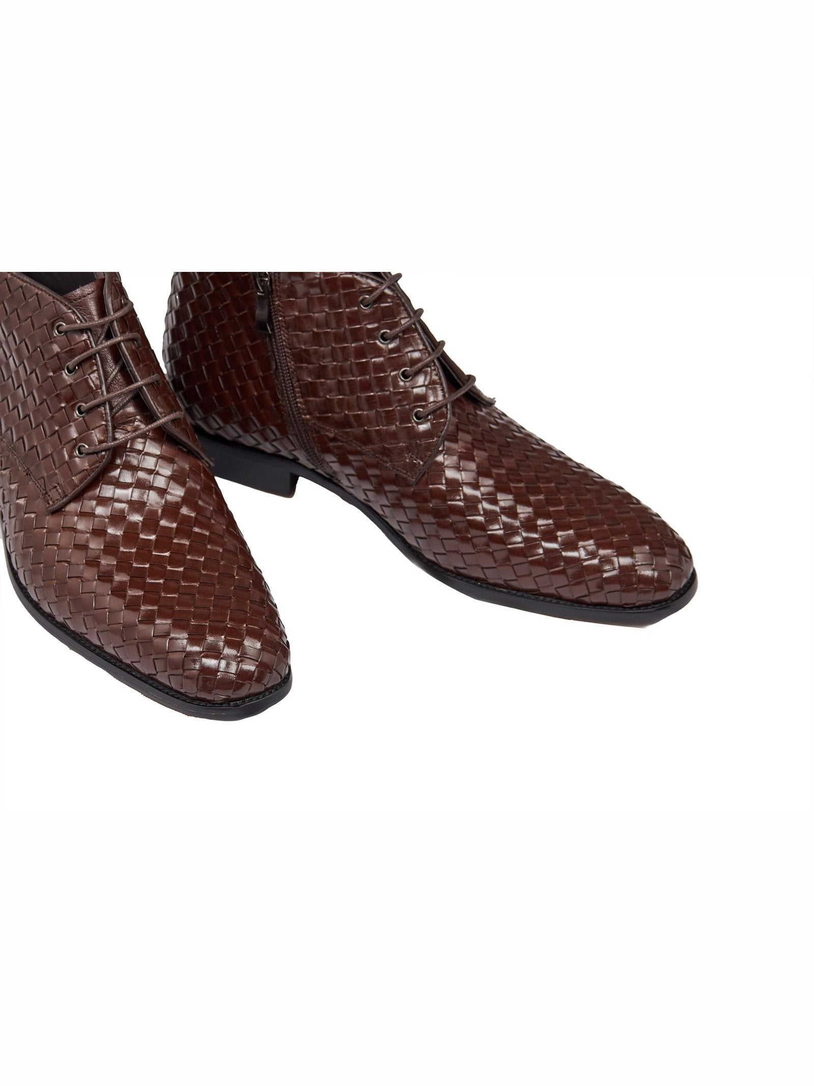 BROWN WOVEN LEATHER CHUKKA BOOTS