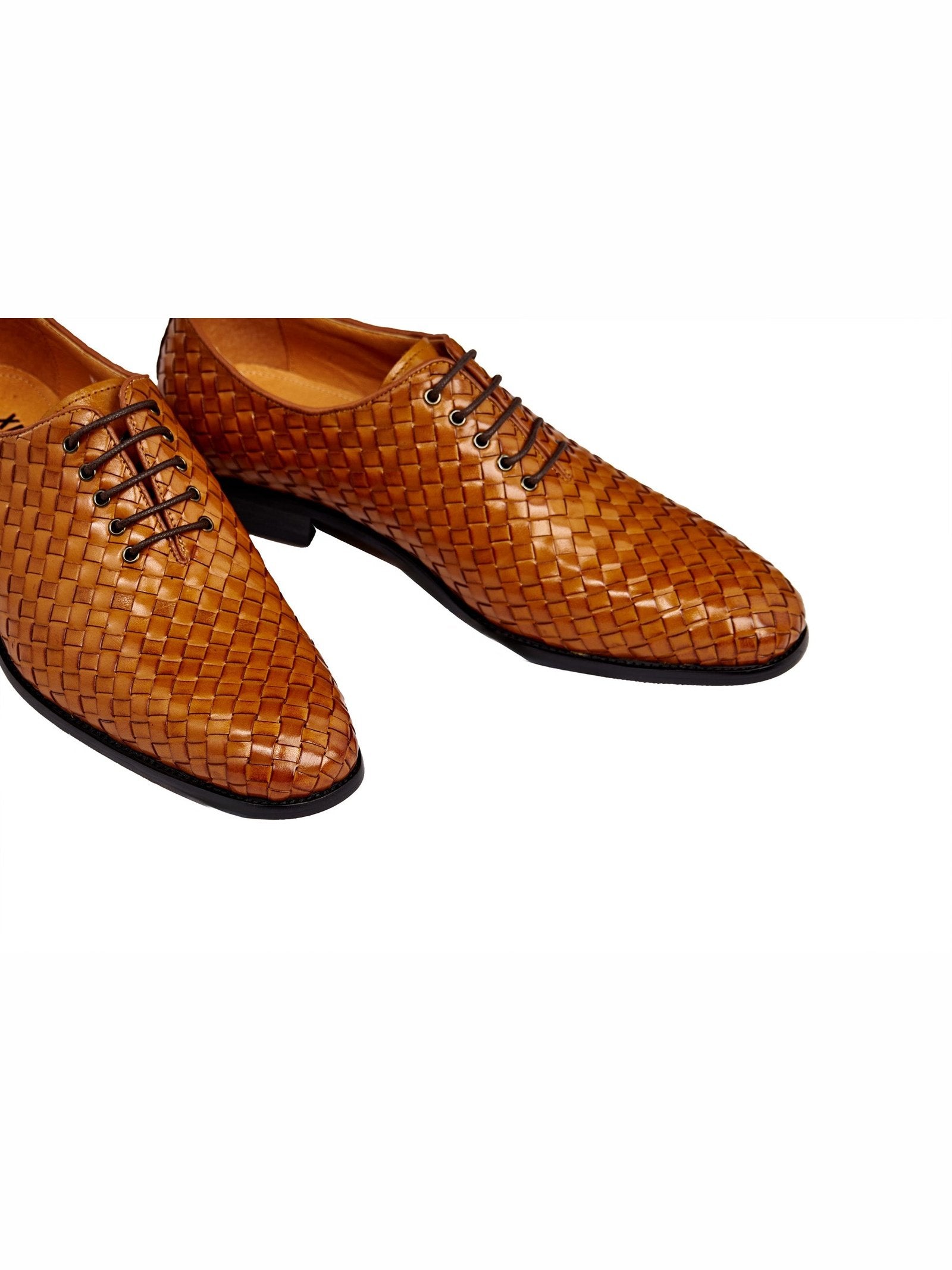 WOVEN LEATHER SHOES IN TAN