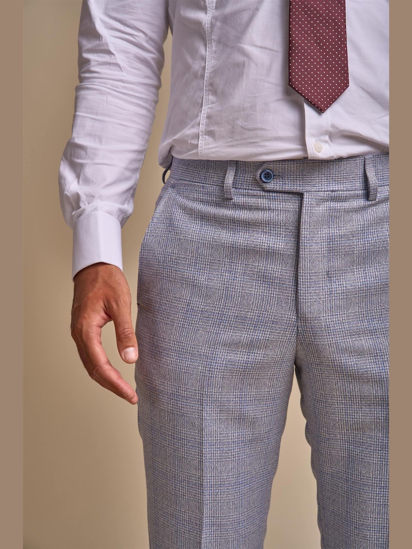 MENS CARIDI SKY BLUE TAILORED FIT THREE PIECE SUIT CAVANI