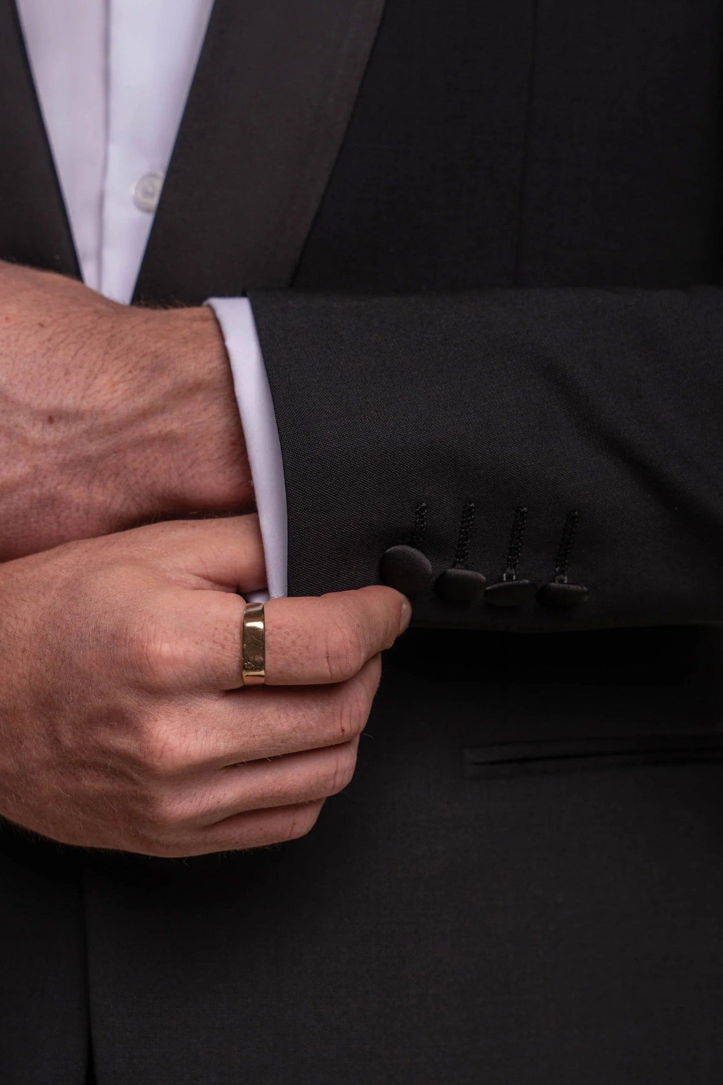 ASPEN BLACK SINGLE BREASTED TWO PIECE SUIT CAVANI