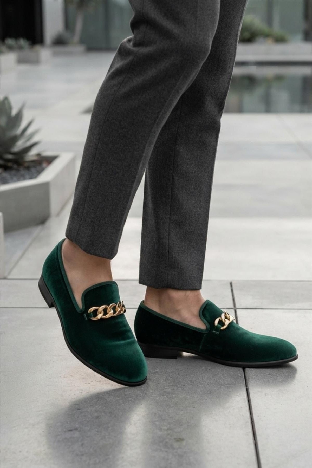 Men's Green Smooth Velvet Gold Chain Dress Loafers Sartorial Shoes