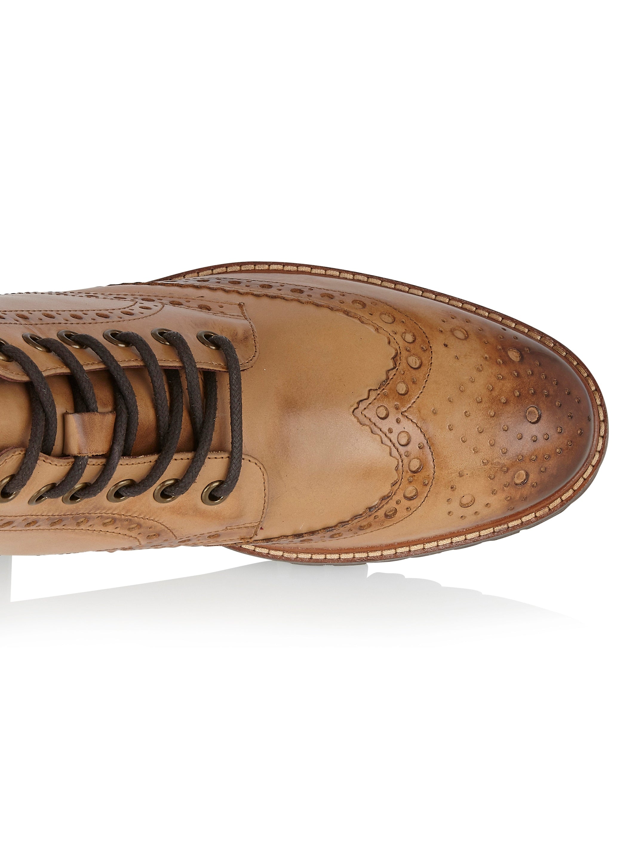 LACE UP DERBY BROGUE BOOTS IN TAN