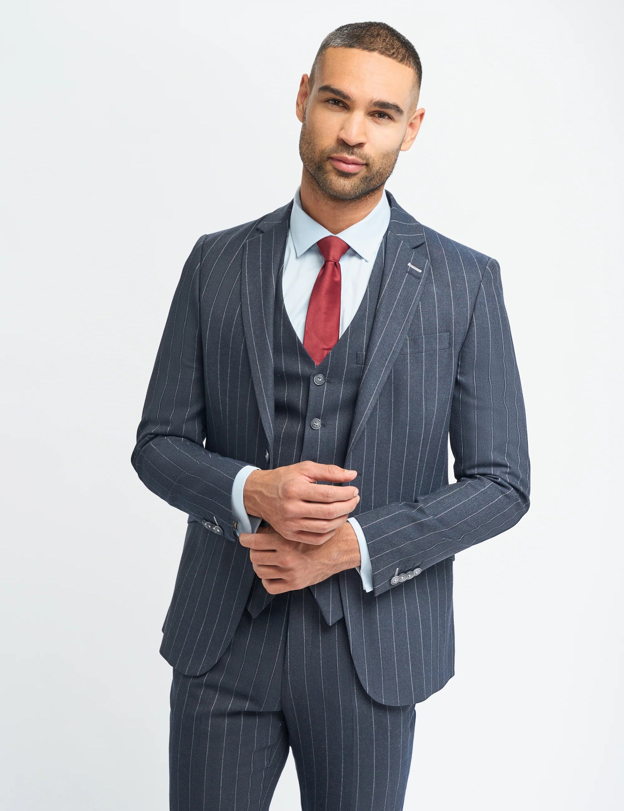 INVINCIBLE – NAVY 3 PIECE PINSTRIPE SUIT TAILORED FIT CAVANI