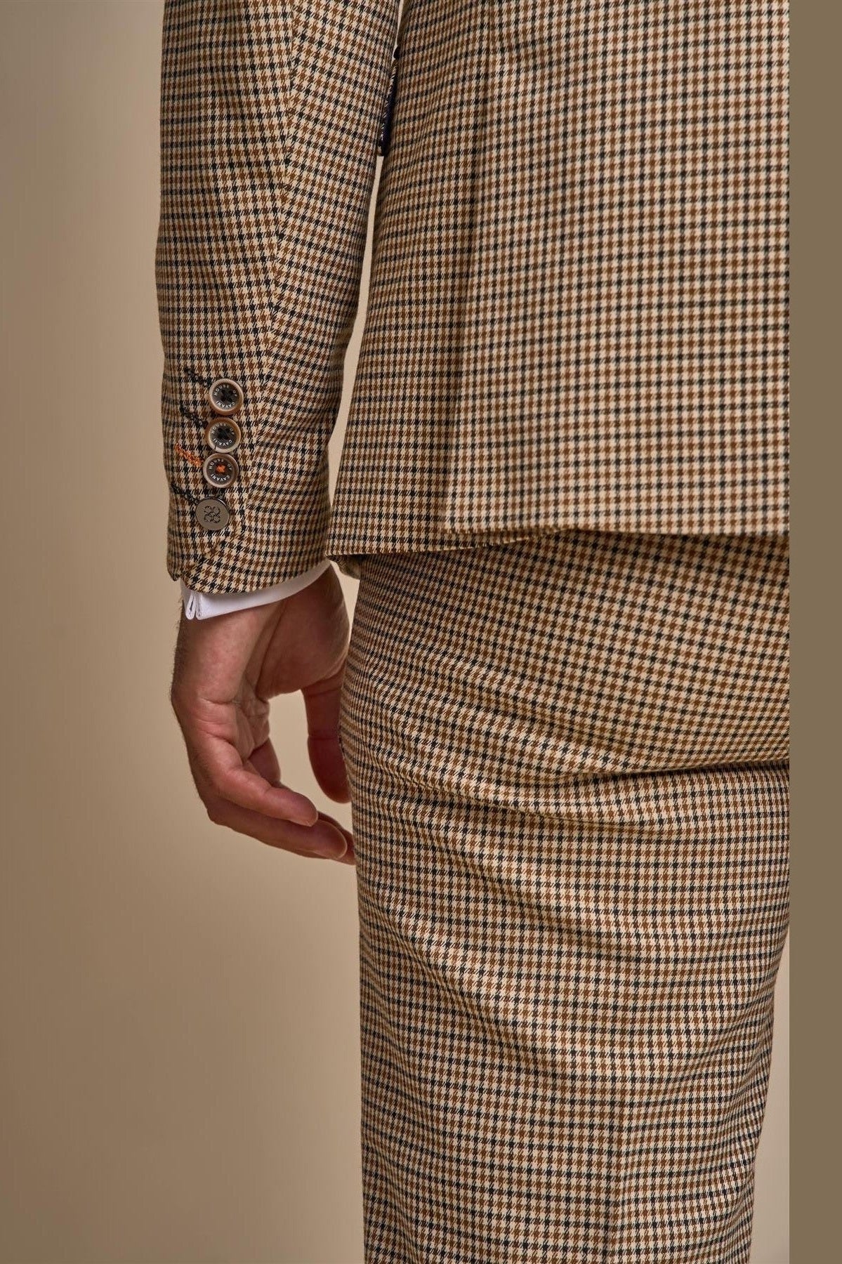 MENS ELWOOD HOUNDSTOOTH TAN THREE PIECE SUIT CAVANI