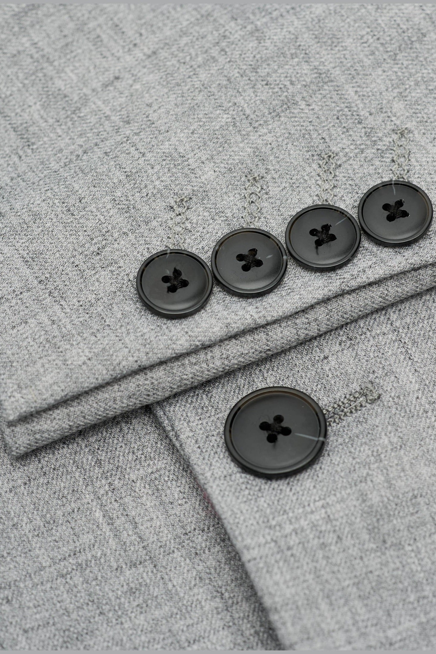 Cavani – Malibu Grey Sharkskin Tailored Fit Jacket for Men’s