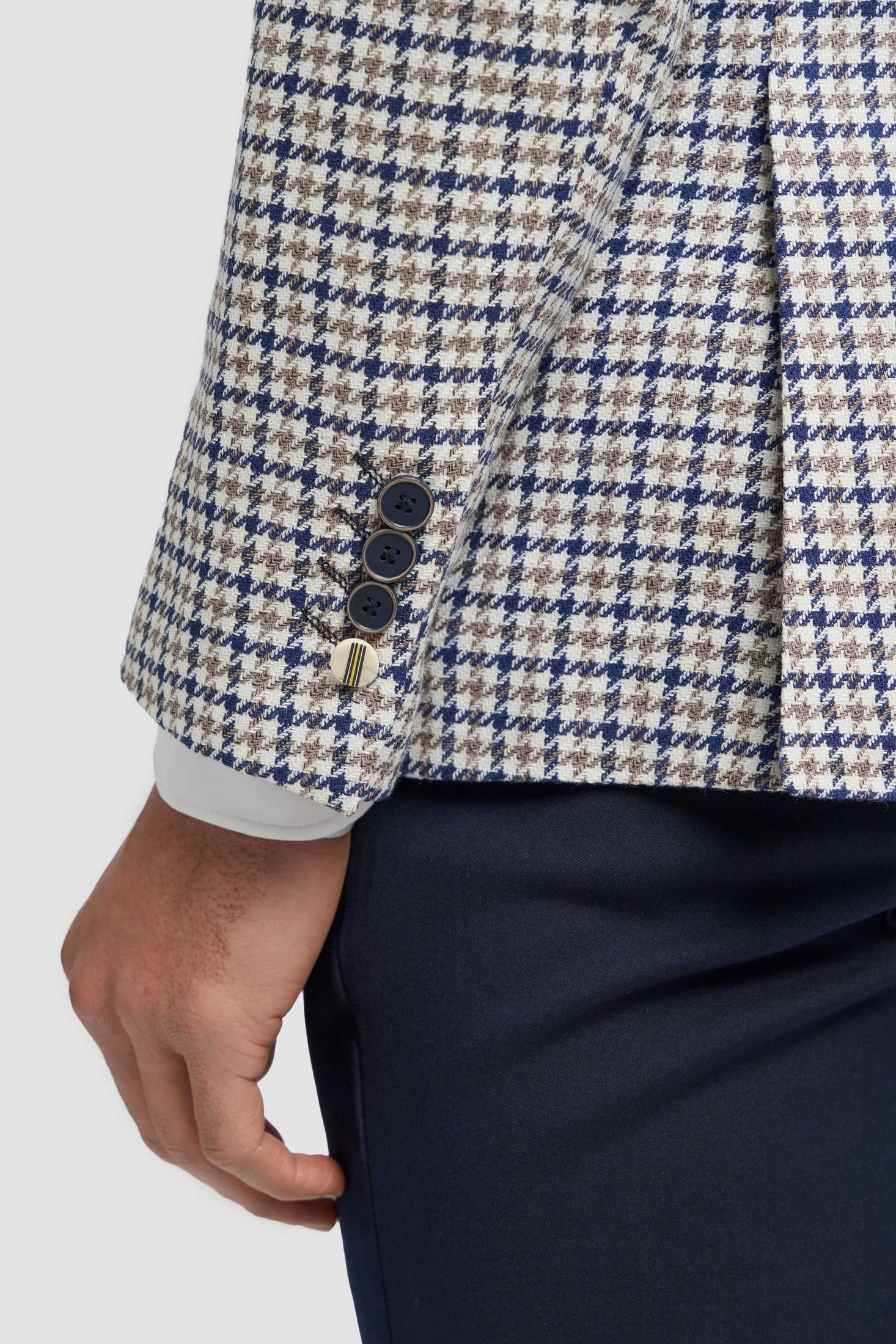 House of Cavani – Bartela Cotton Linen Houndstooth Jacket Beige CAVANI