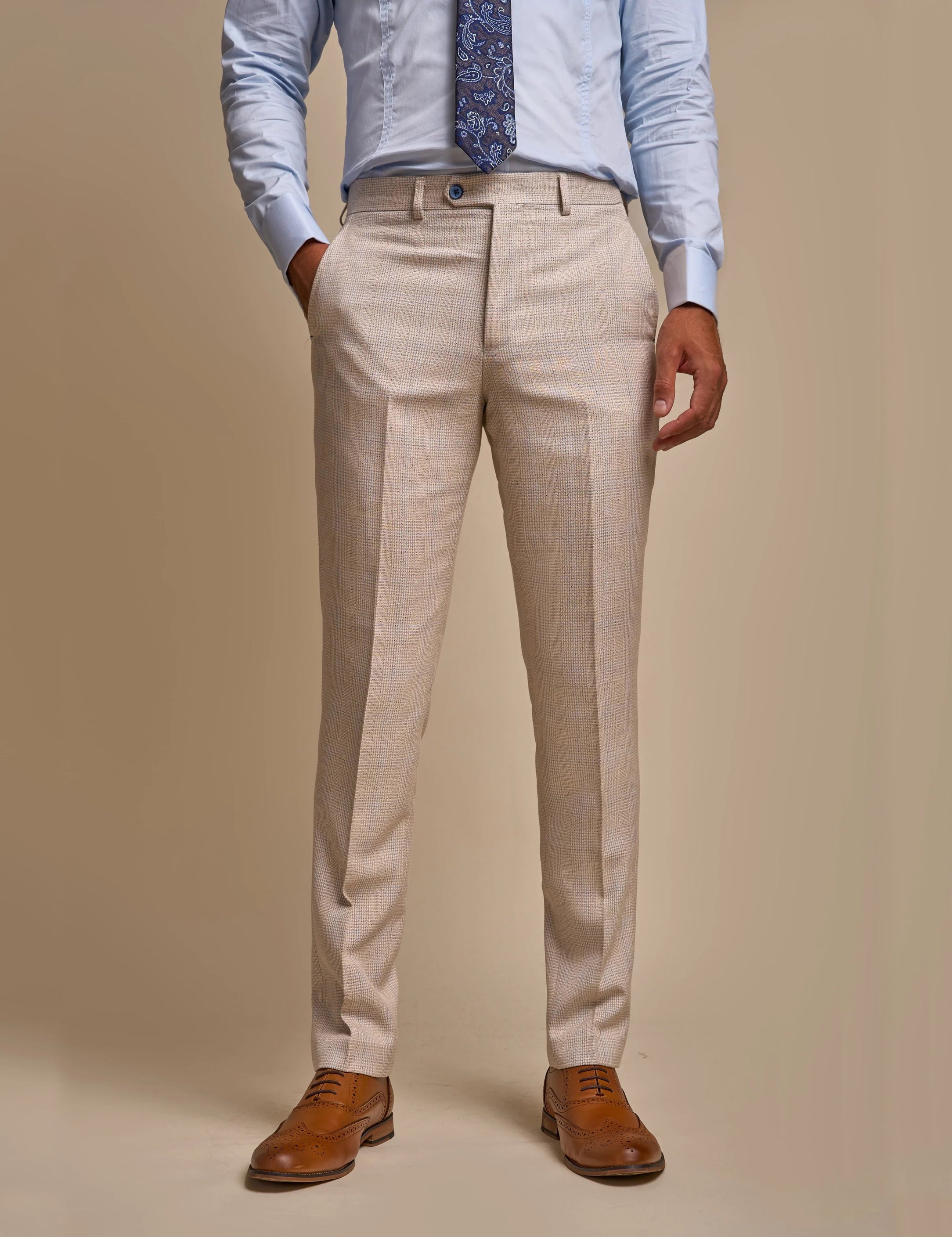 CARIDI - BEIGE 2 PIECE DOUBLE BREASTED SUIT BY CAVANI