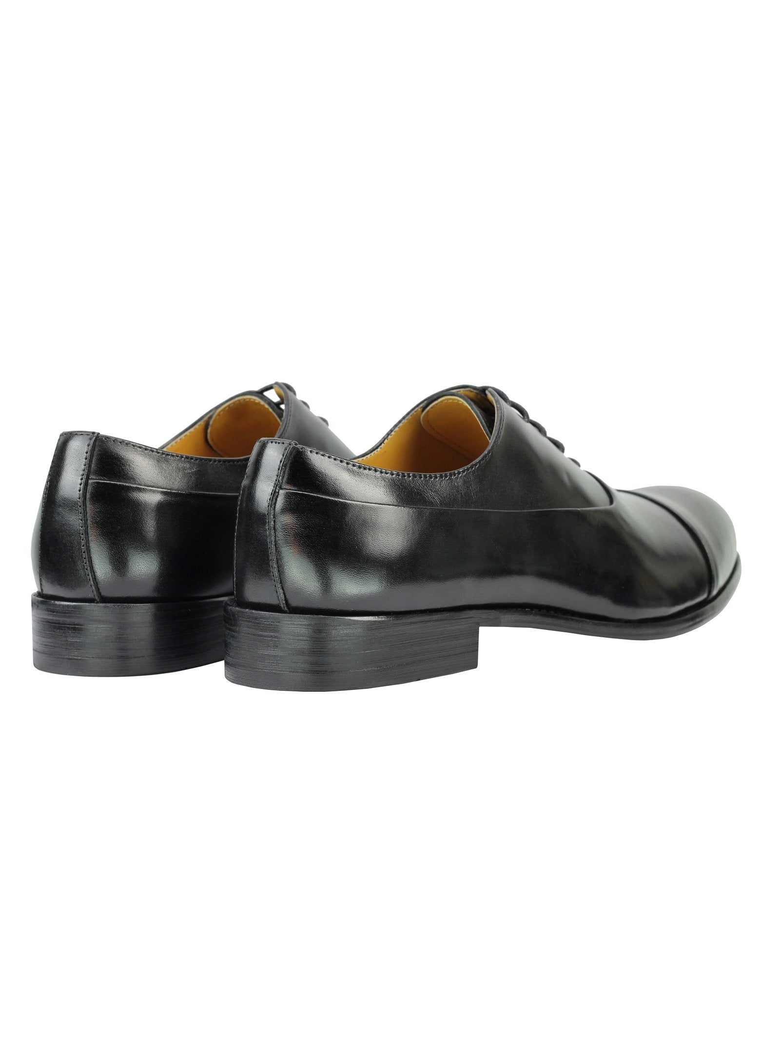 BLACK OXFORDS TOE CAP