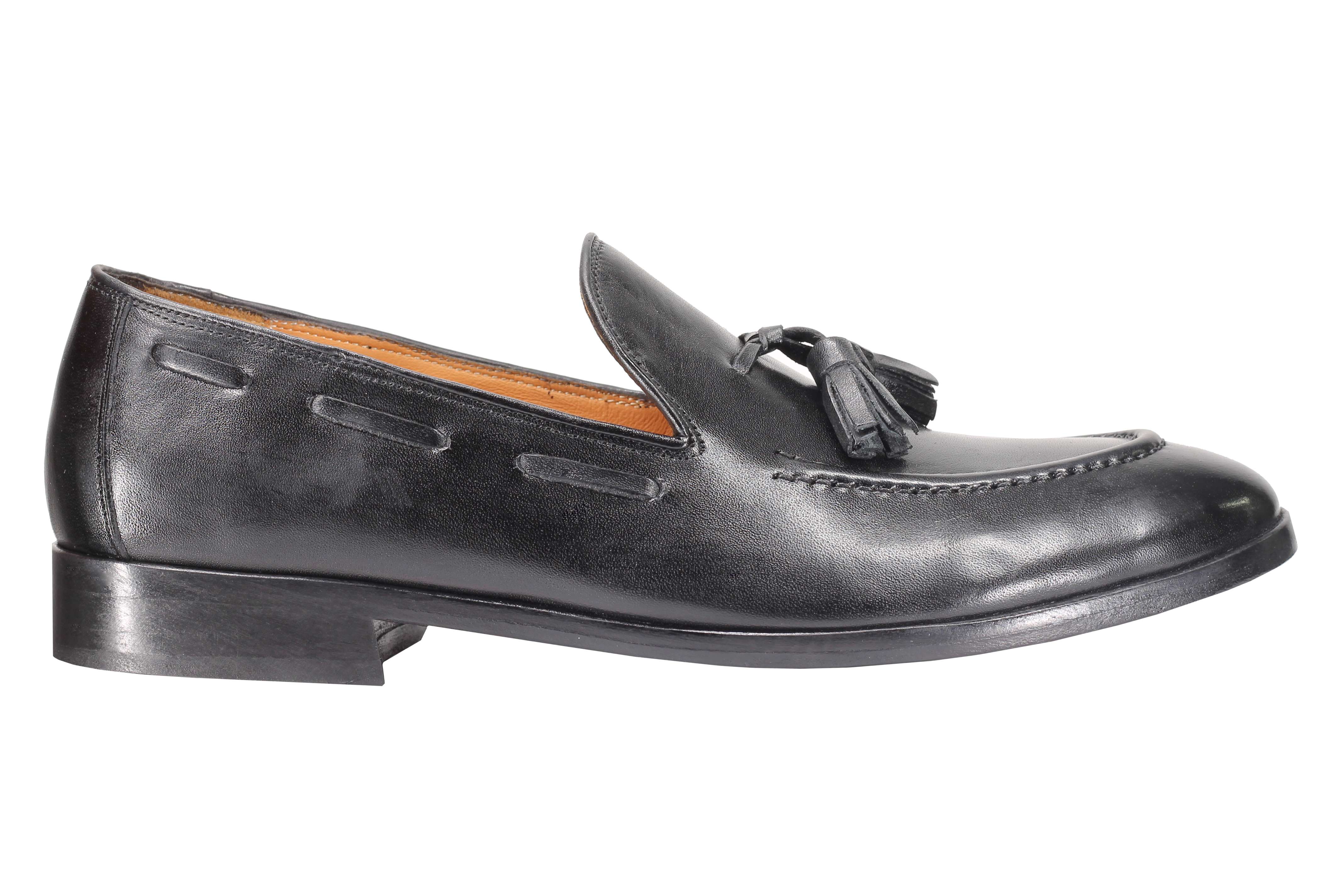 BLACK CALF LEATHER TASSEL LOAFERS