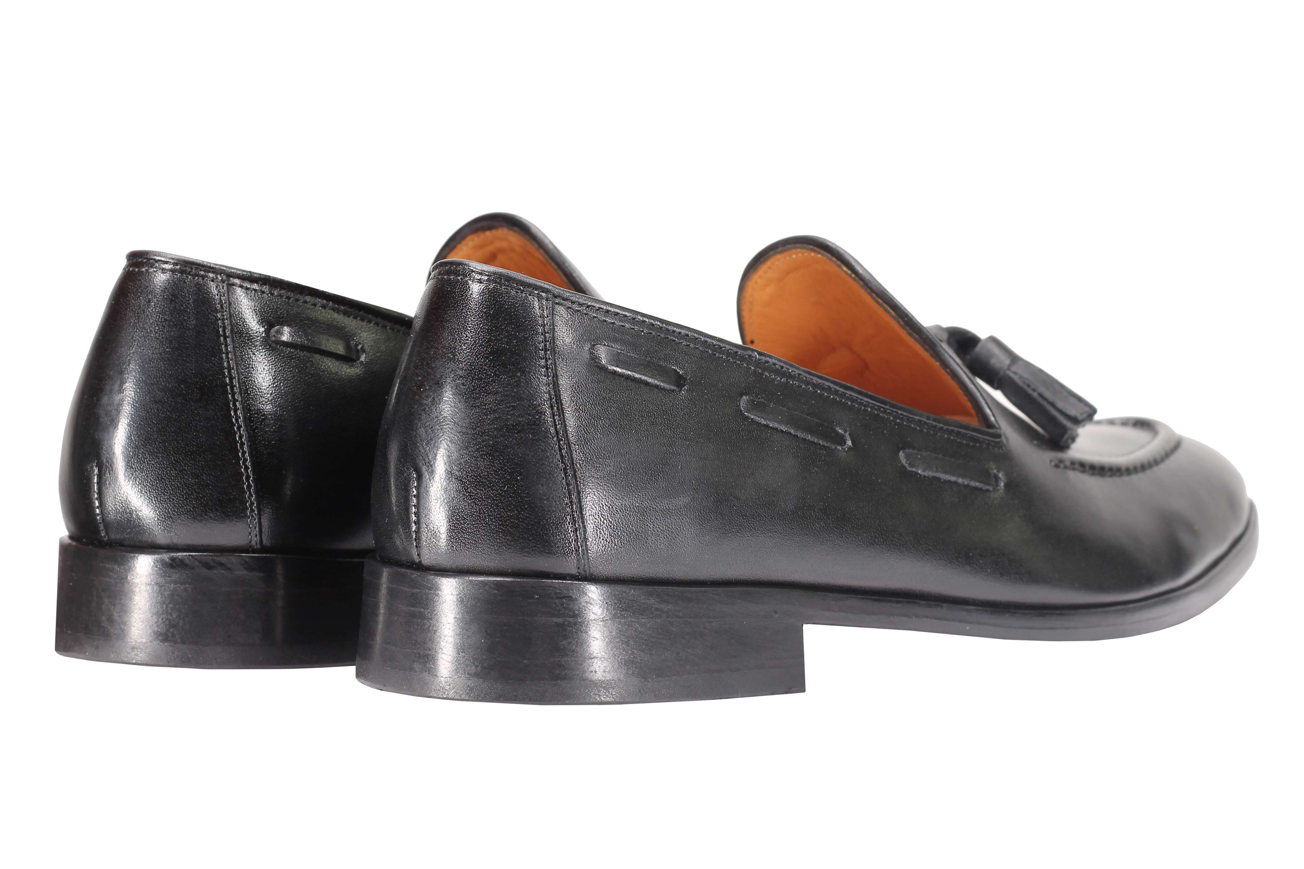BLACK CALF LEATHER TASSEL LOAFERS