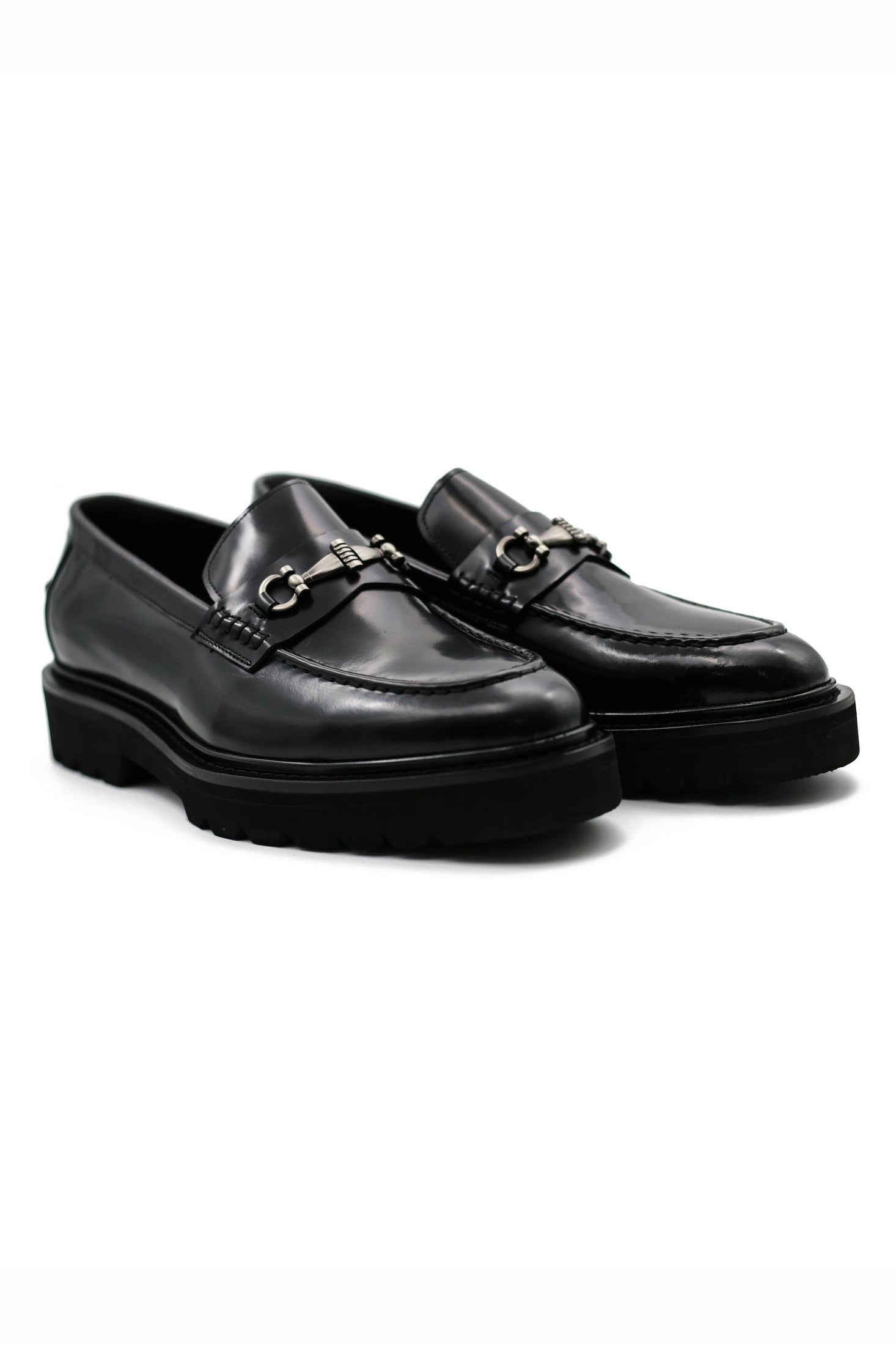 SNAFFLE BIT LUG SOLE BLACK POLISHED LEATHER LOAFERS