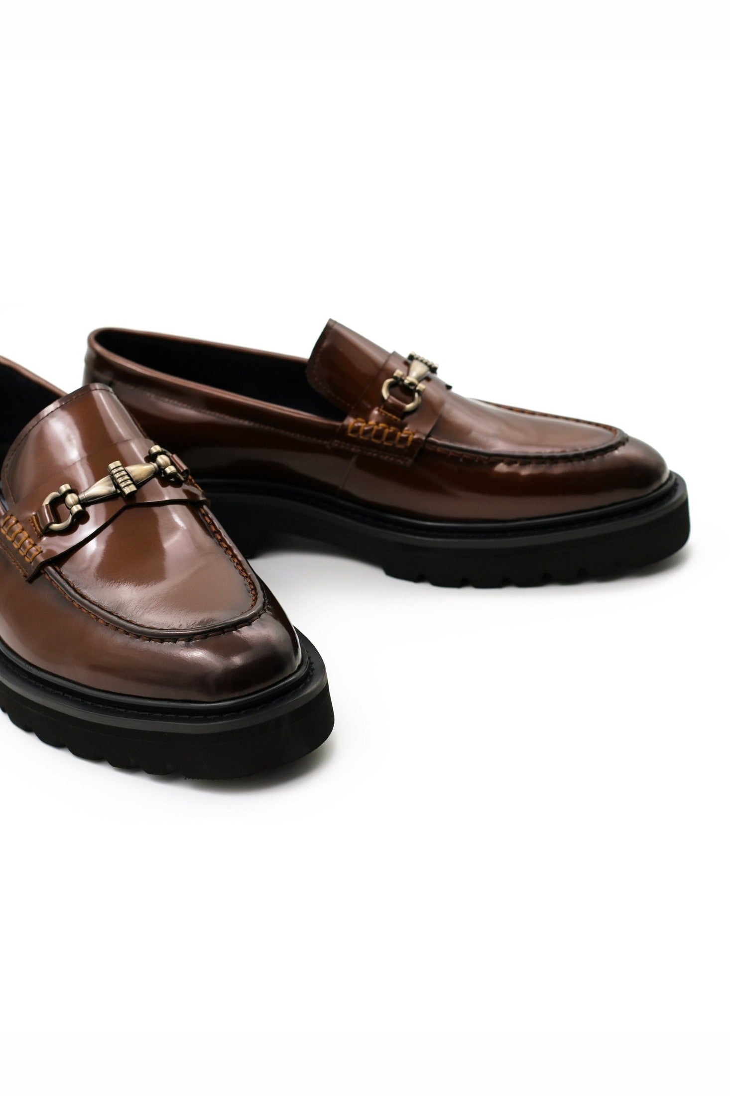 SNAFFLE BIT LUG SOLE BROWN POLISHED LEATHER LOAFERS