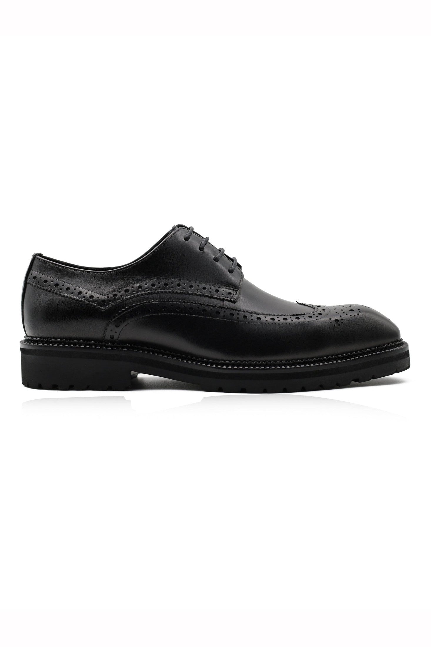 BLACK LEATHER DERBY LACE-UP SEMI BROGUE SHOES