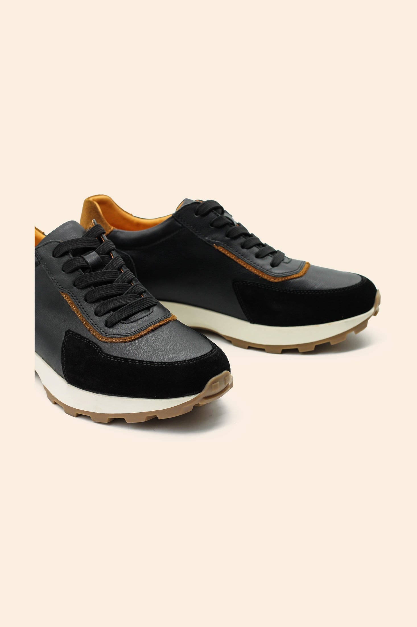 Men’s Real Leather & Suede Trainers in Black