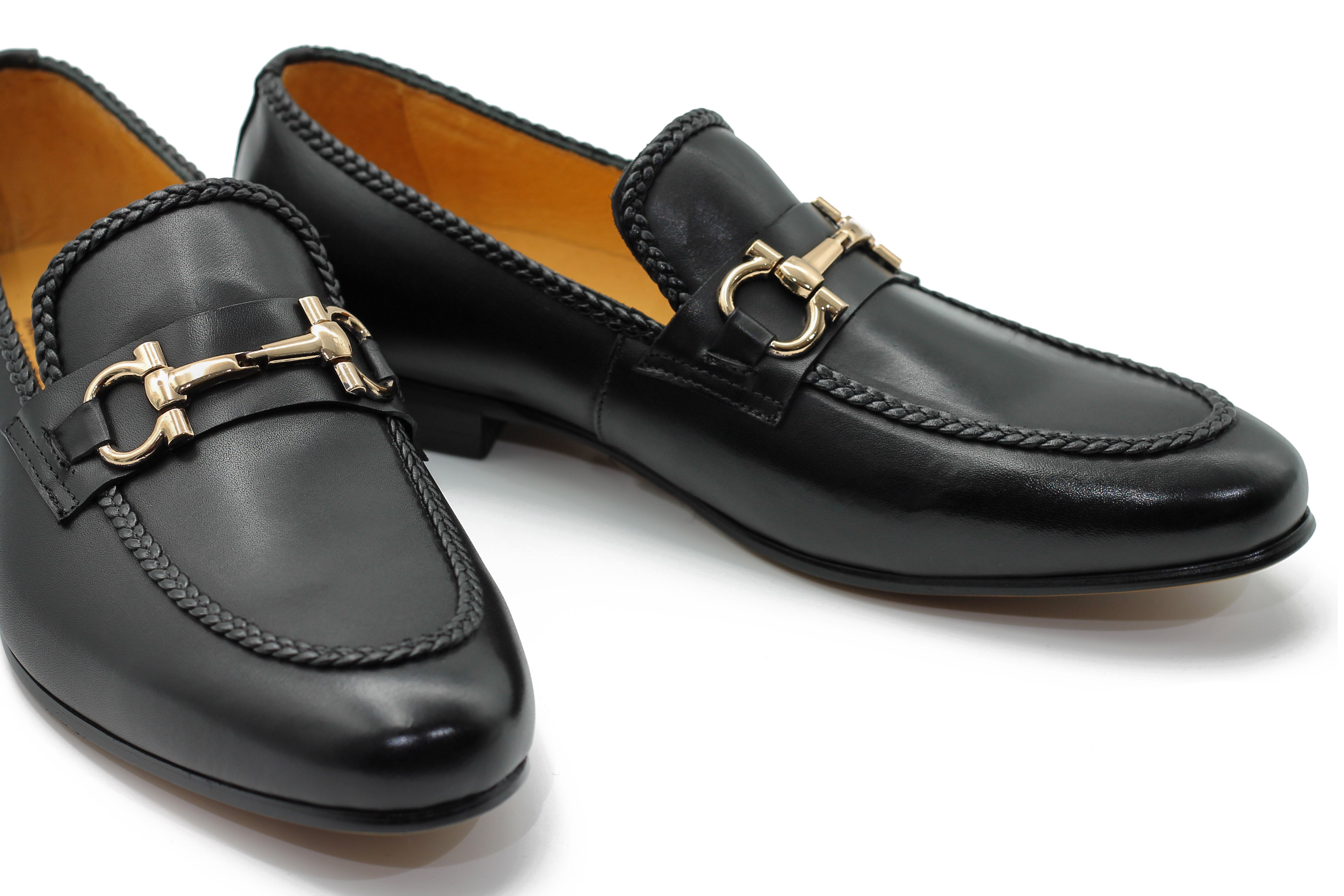 SNAFFLE TRIM LOAFERS IN BLACK