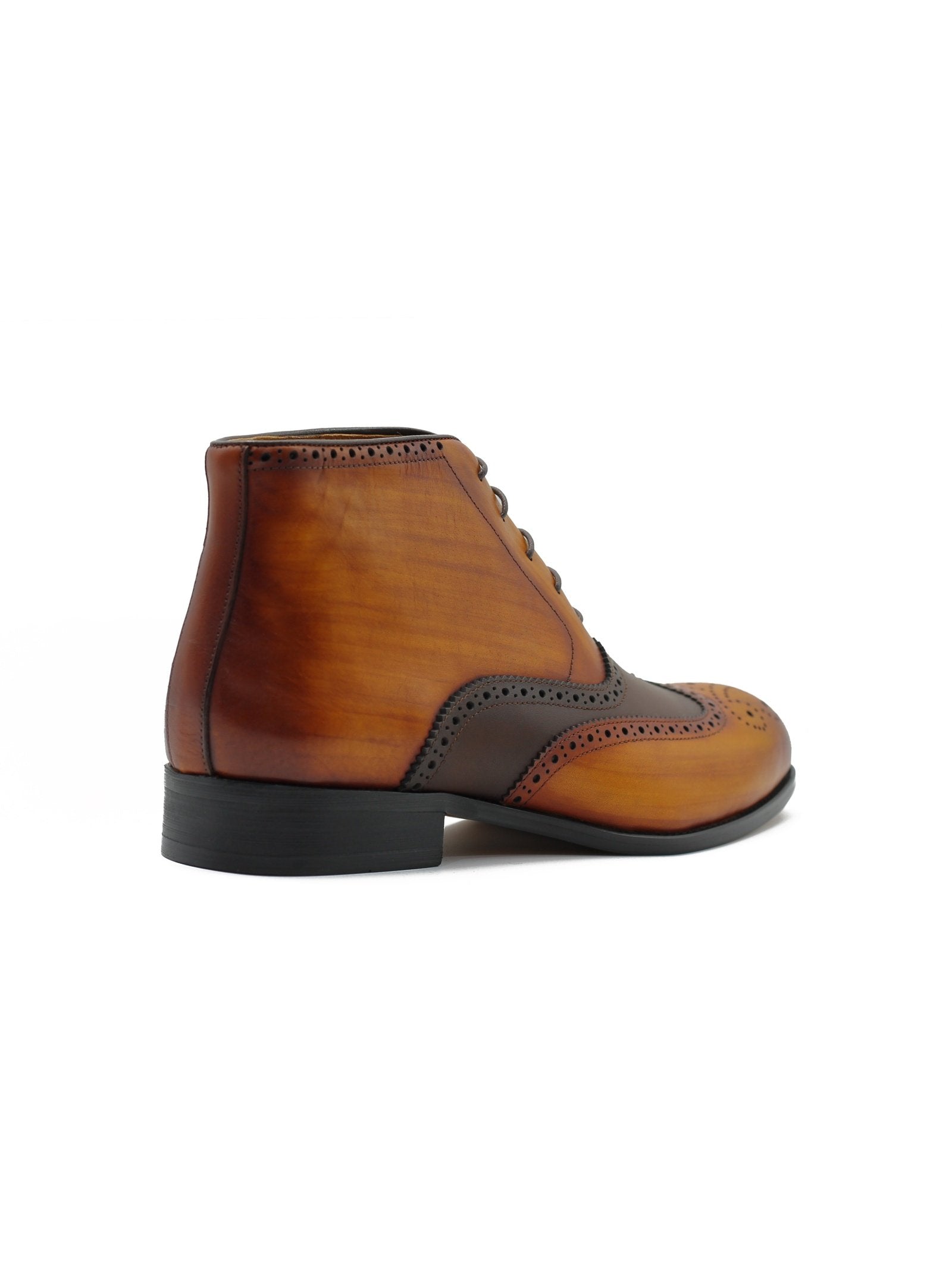 TWO TONE TAN BROGUES BOOTS