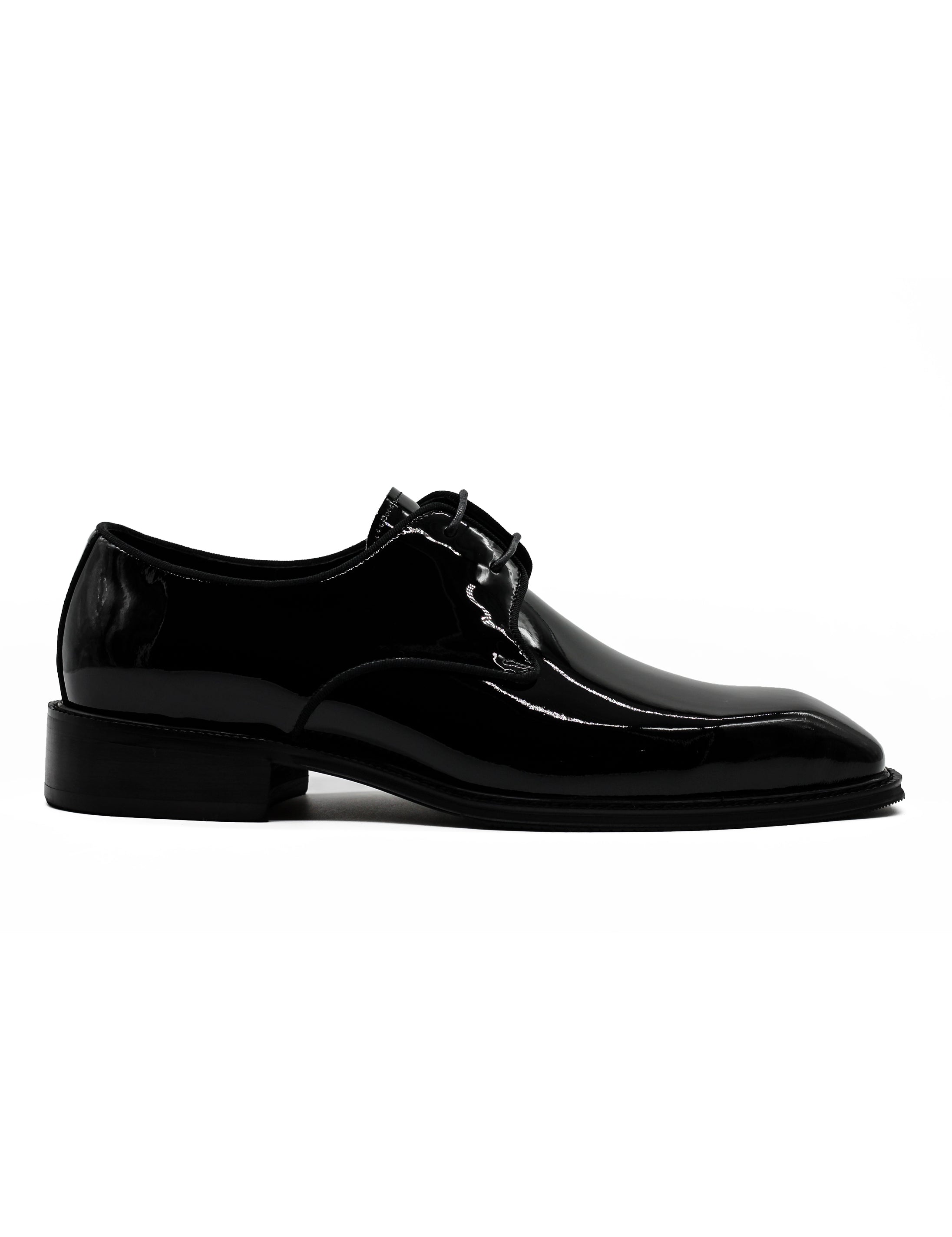 Whole cut Dress Shoes in Black Patent Leather