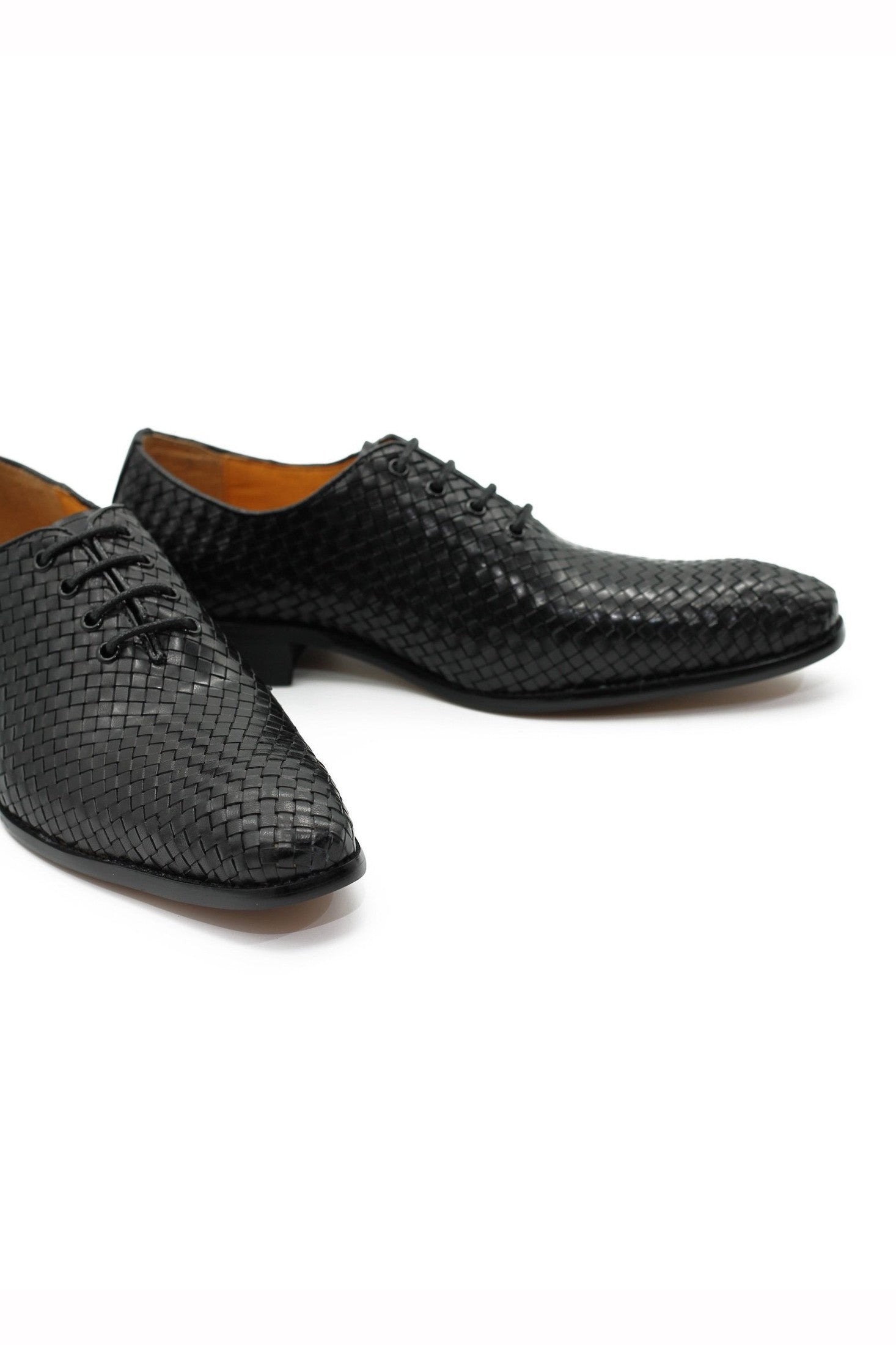BLACK LATTICE WOVEN LEATHER SHOES