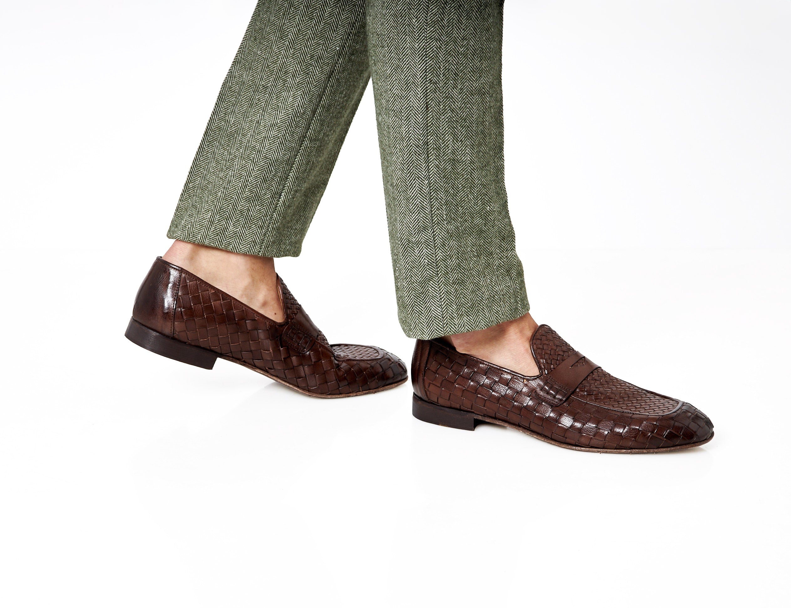 ROME – BROWN WOVEN PENNY LOAFER