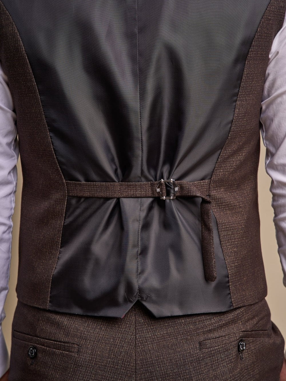 CARIDI – BROWN CHECK TAILORED FIT WAISTCOAT CAVANI