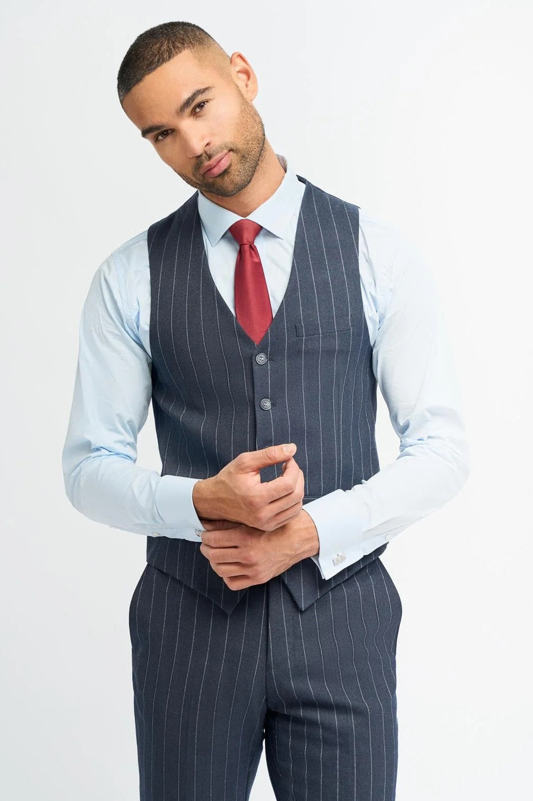 INVINCIBLE – NAVY 3 PIECE PINSTRIPE SUIT TAILORED FIT CAVANI