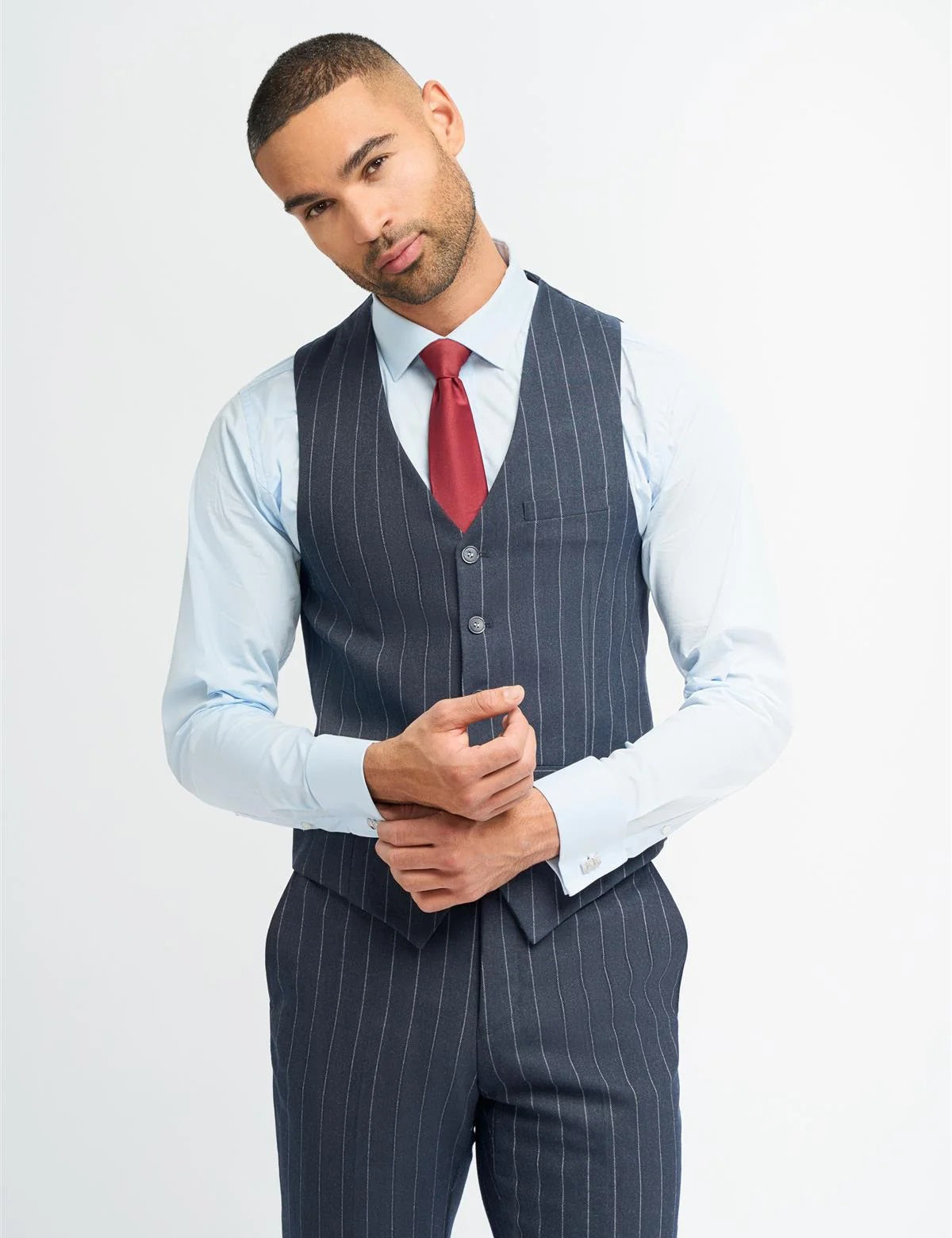 INVINCIBLE – NAVY 3 PIECE PINSTRIPE SUIT TAILORED FIT CAVANI