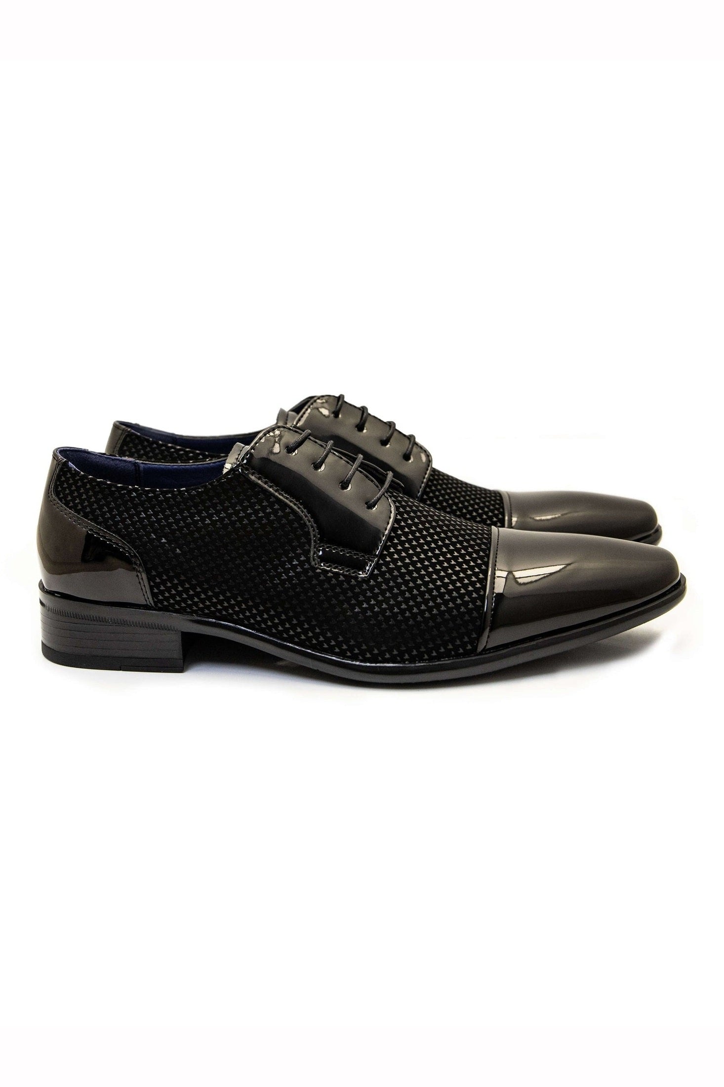 TWO TONE PATENT LEATHER LACE UP SHOES