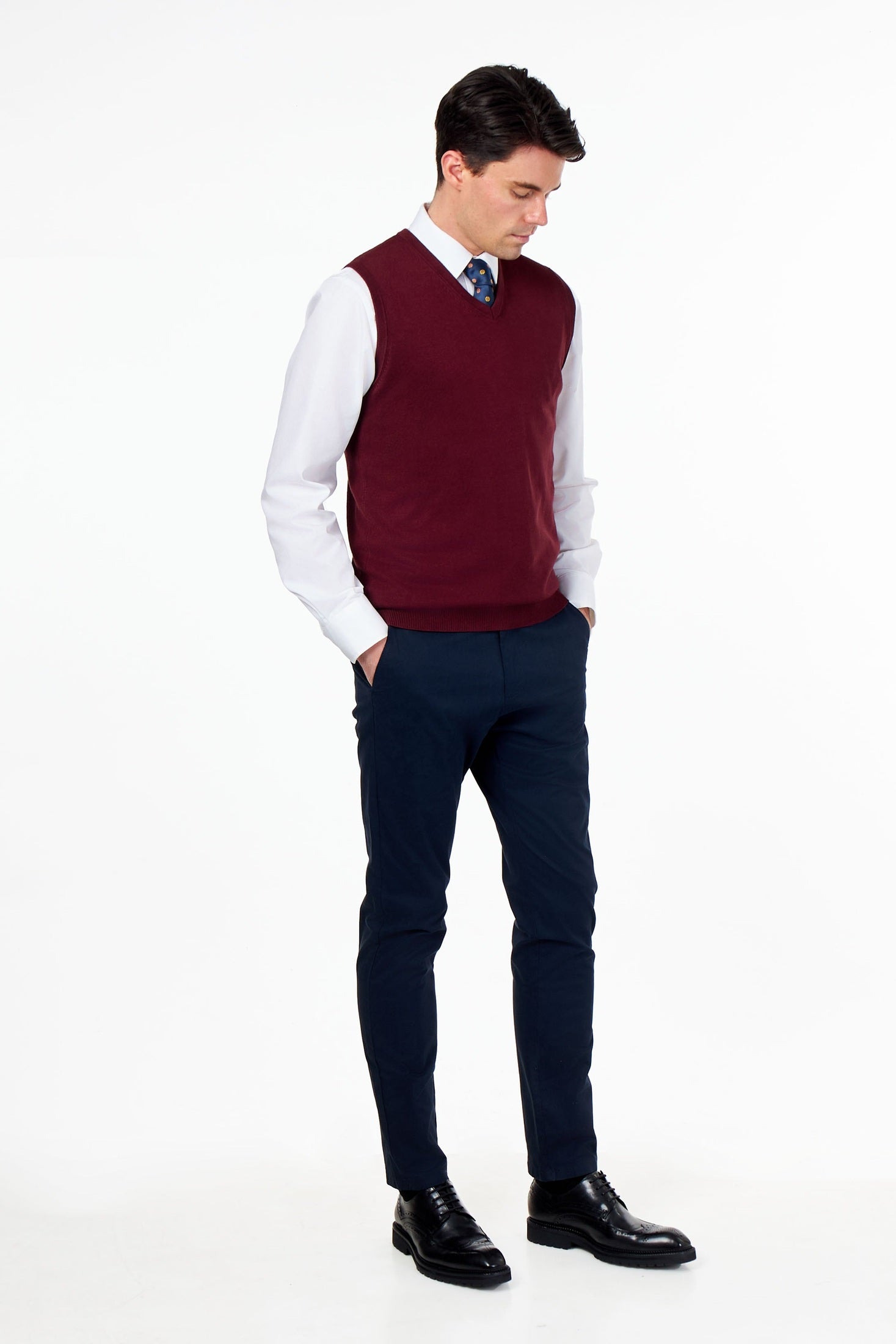 KNITTED COTTON MAROON SLEEVELESS JUMPER V-NECK VEST CAVANI