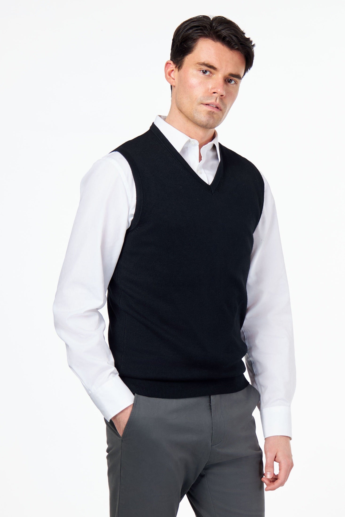 KNITTED COTTON BLACK SLEEVELESS JUMPER V-NECK VEST CAVANI