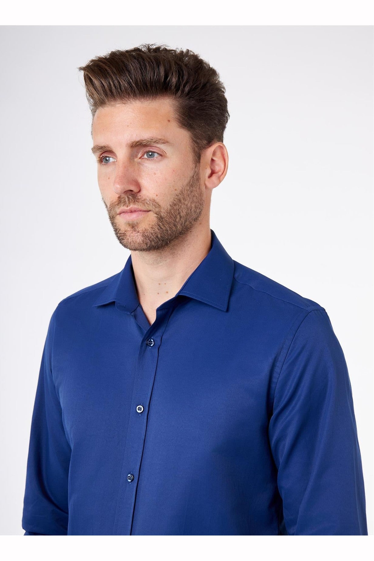 CLASSIC NAVY SINGLE CUFF TAILORED FIT SHIRT