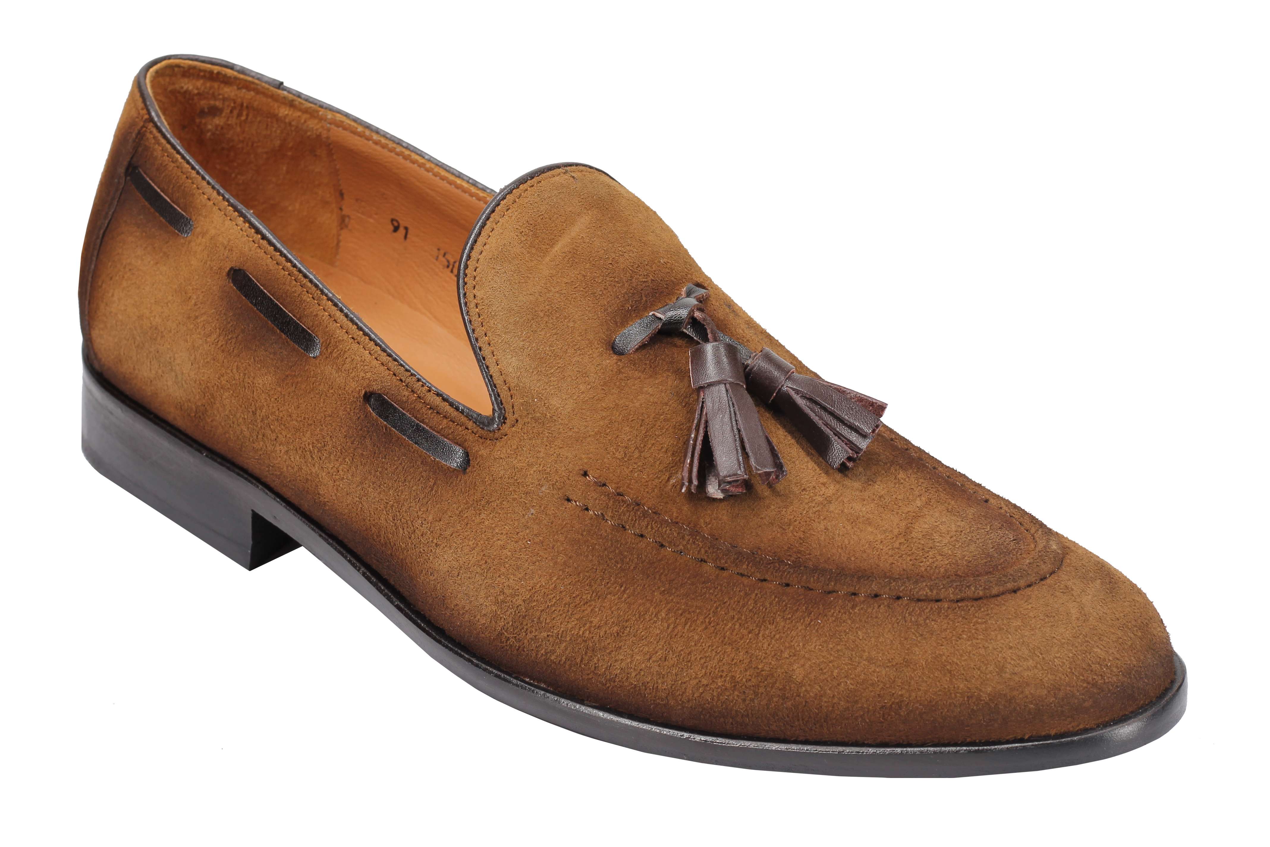 SUDED LEATHER TASSEL LOAFERS IN TAN