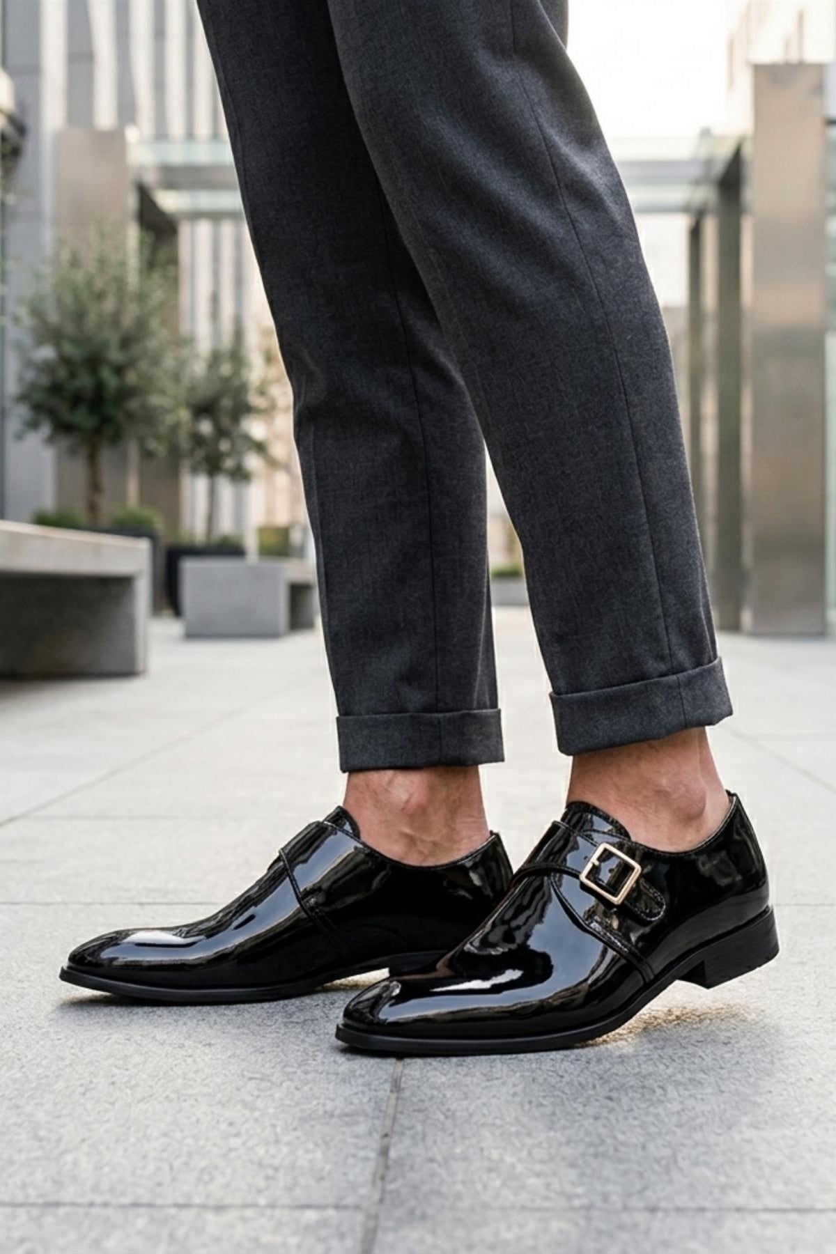 VALE Men’s Black Patent Leather Single Monk Strap Shoes Sartorial Shoes