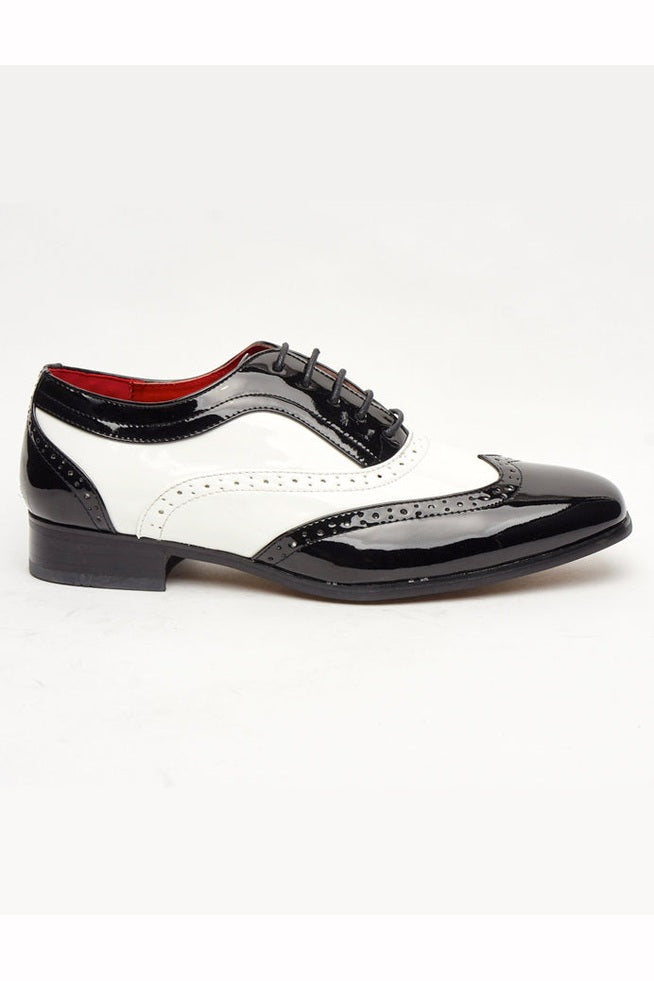 BLACK & WHITE SHINY GATSBY LACE UP BROGUES