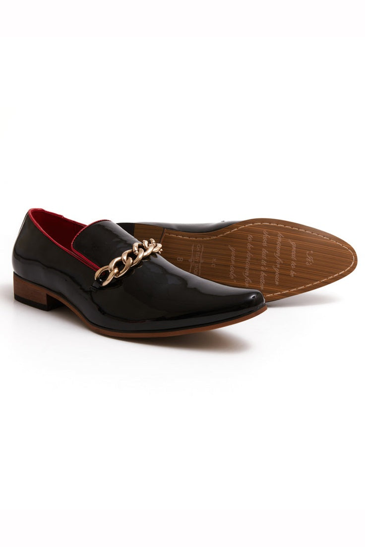 BLACK PATENT LOAFERS WITH GOLD CHAIN