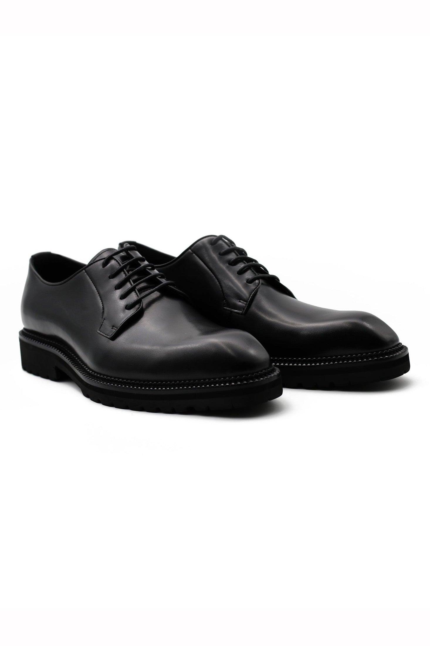 BLACK POLISHED LEATHER DERBY SHOES – CHISEL TOE – LUG SOLE