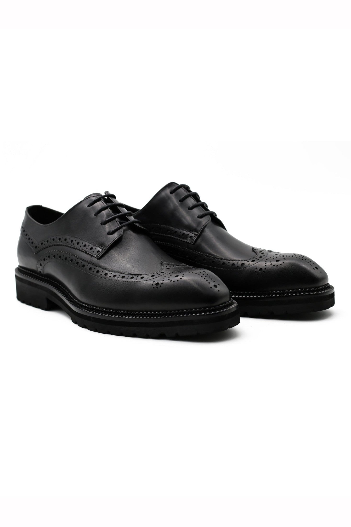BLACK LEATHER DERBY LACE-UP SEMI BROGUE SHOES