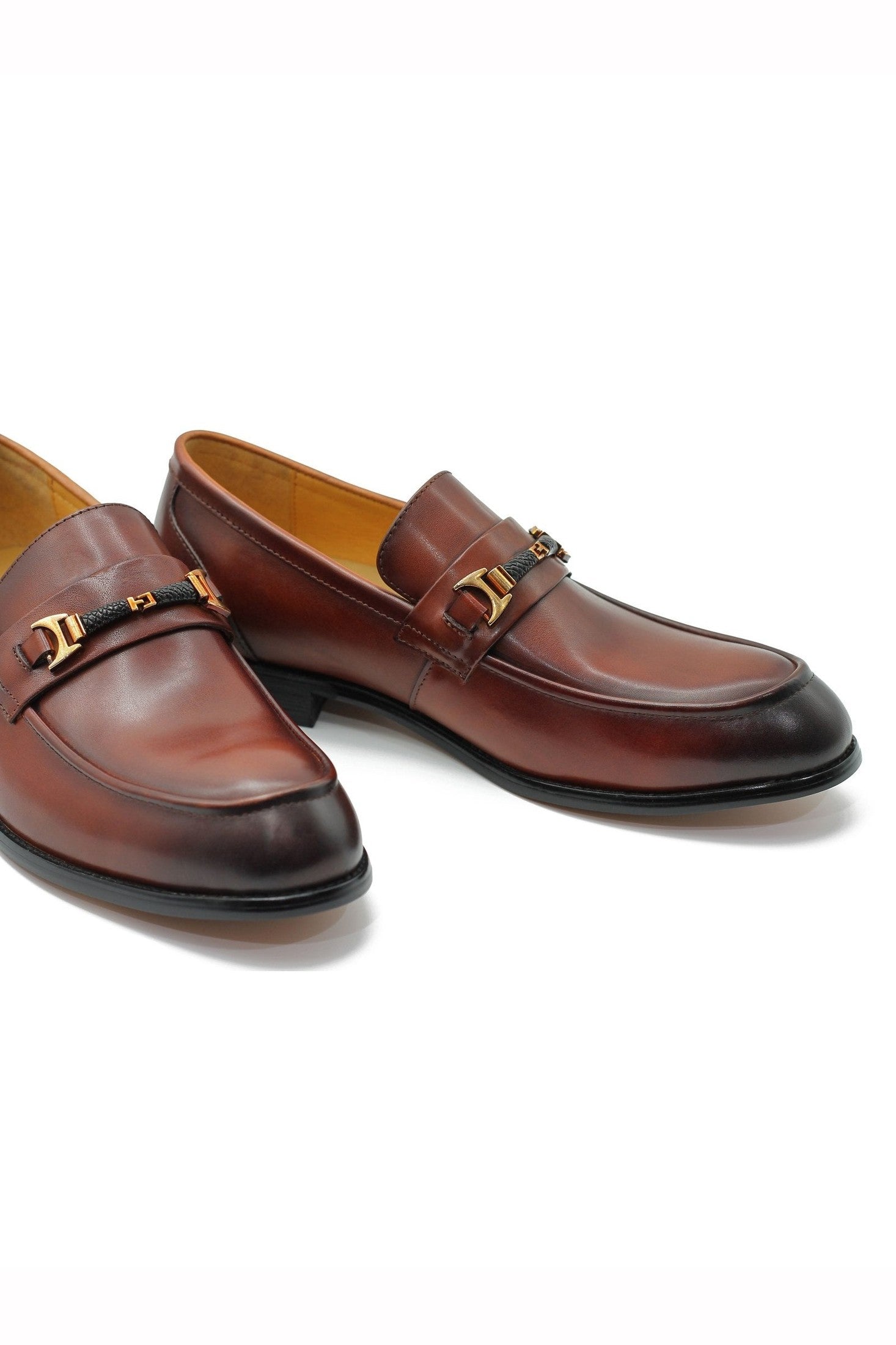 ORNAMENT BUCKLE LOAFERS IN BROWN