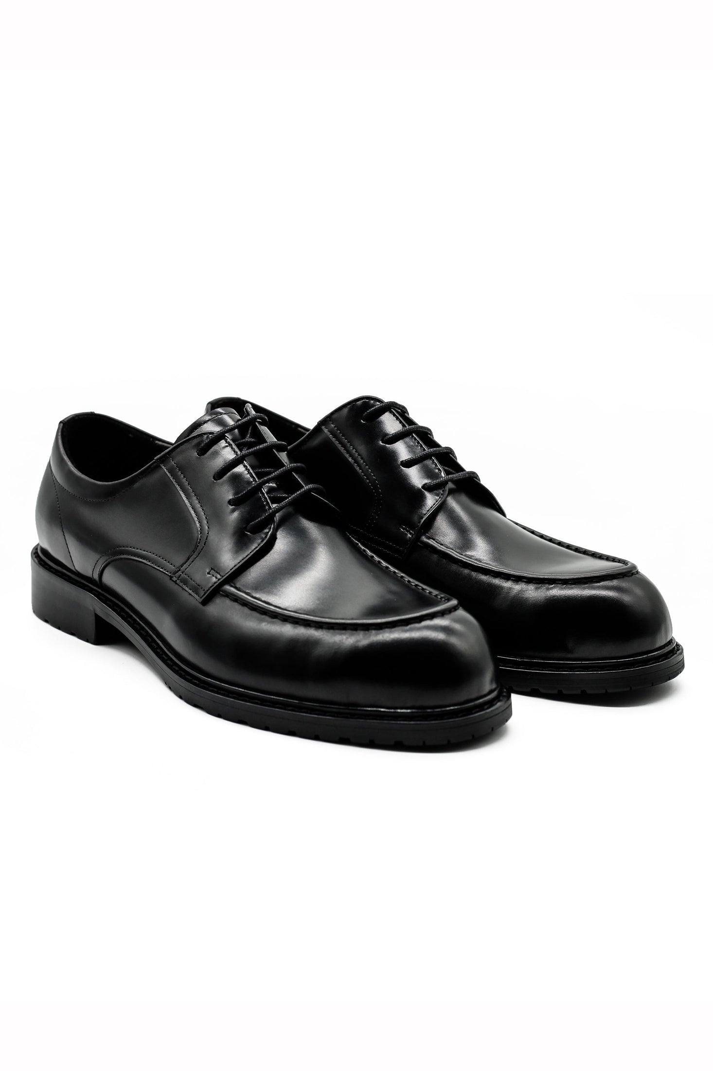 Mens Black Leather Derby Shoes with Cleat Outsole