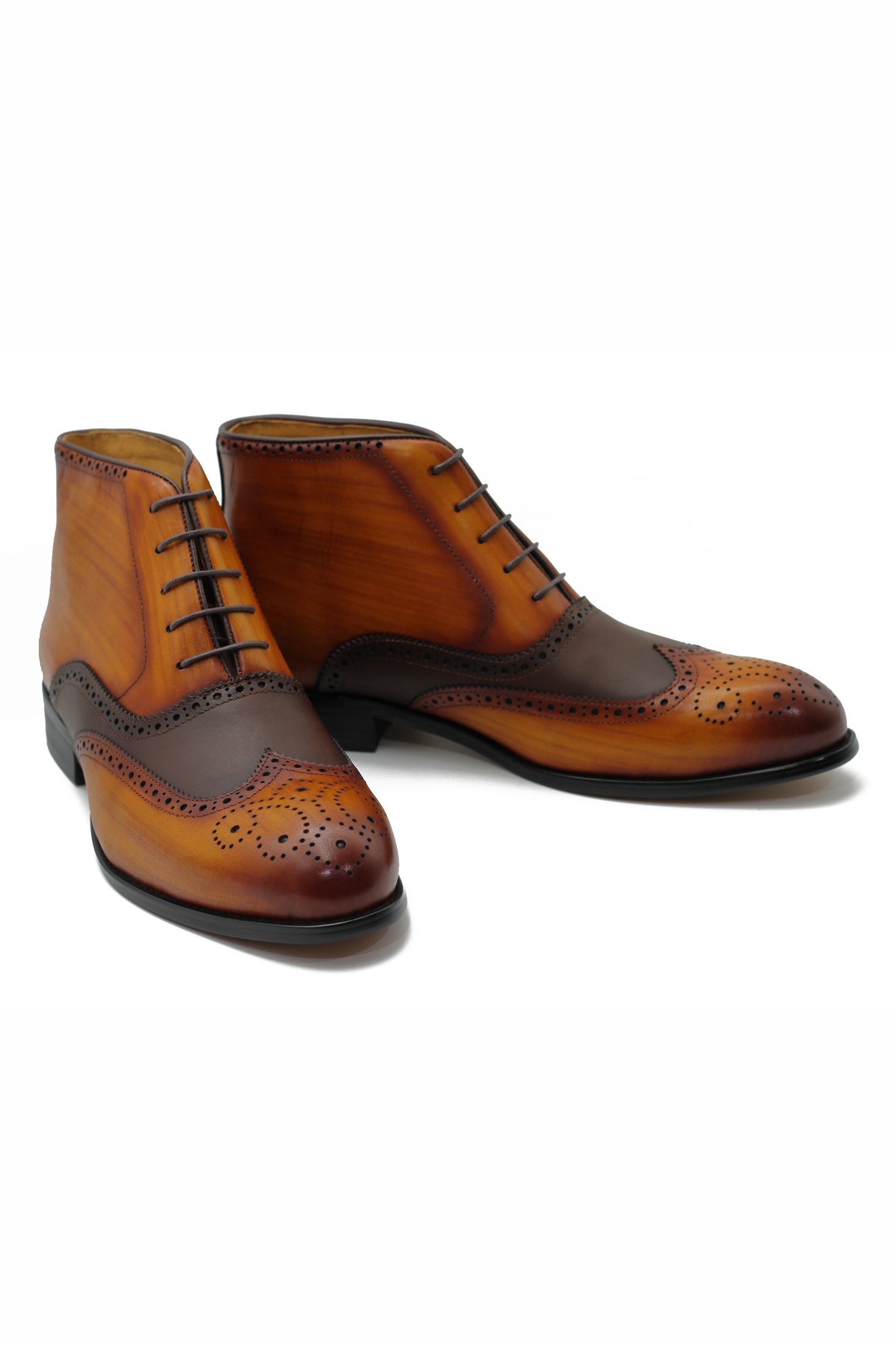 TWO TONE TAN BROGUES BOOTS