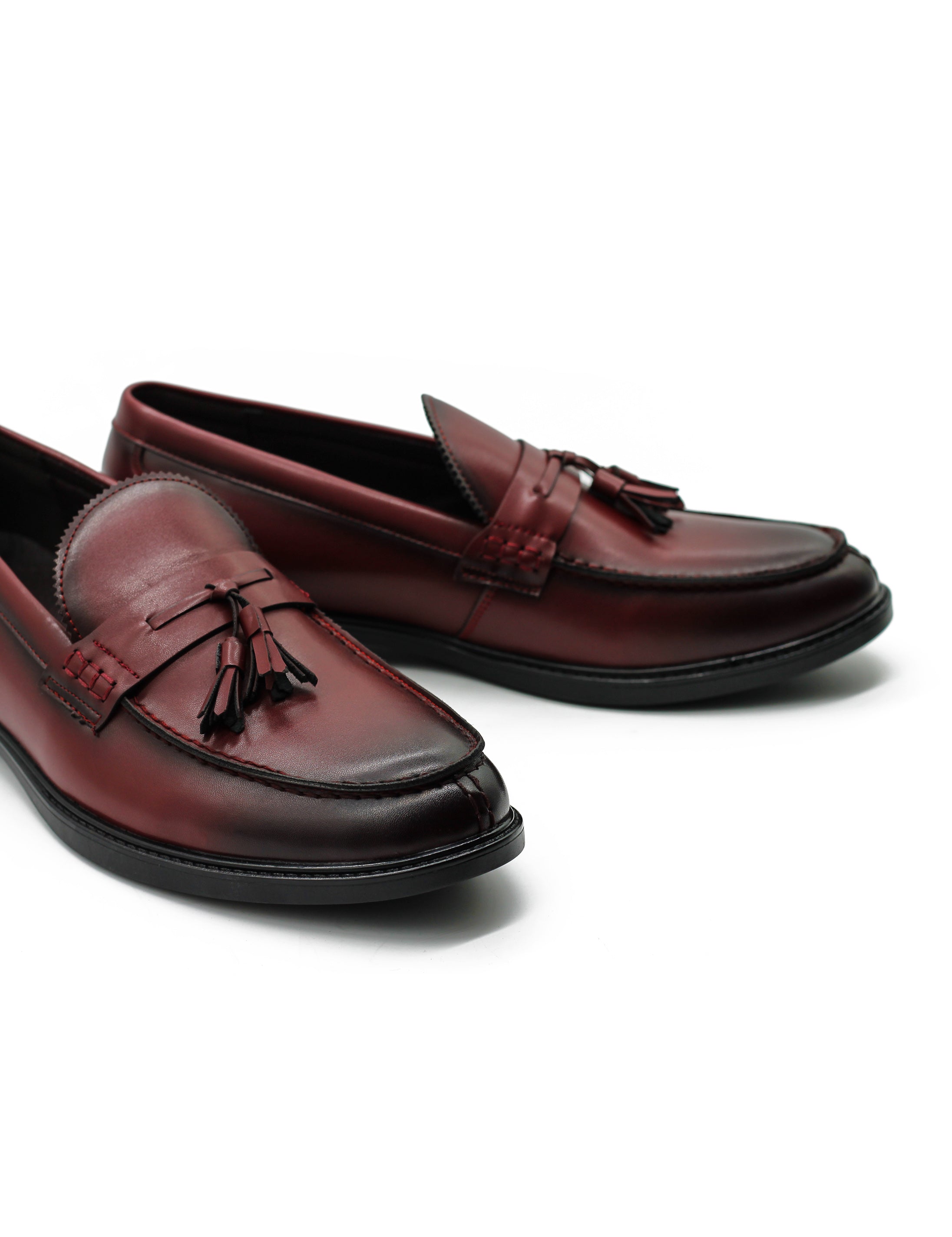 Burgundy Faux Leather Tassel Loafers Retro Slip-On Dress Shoes