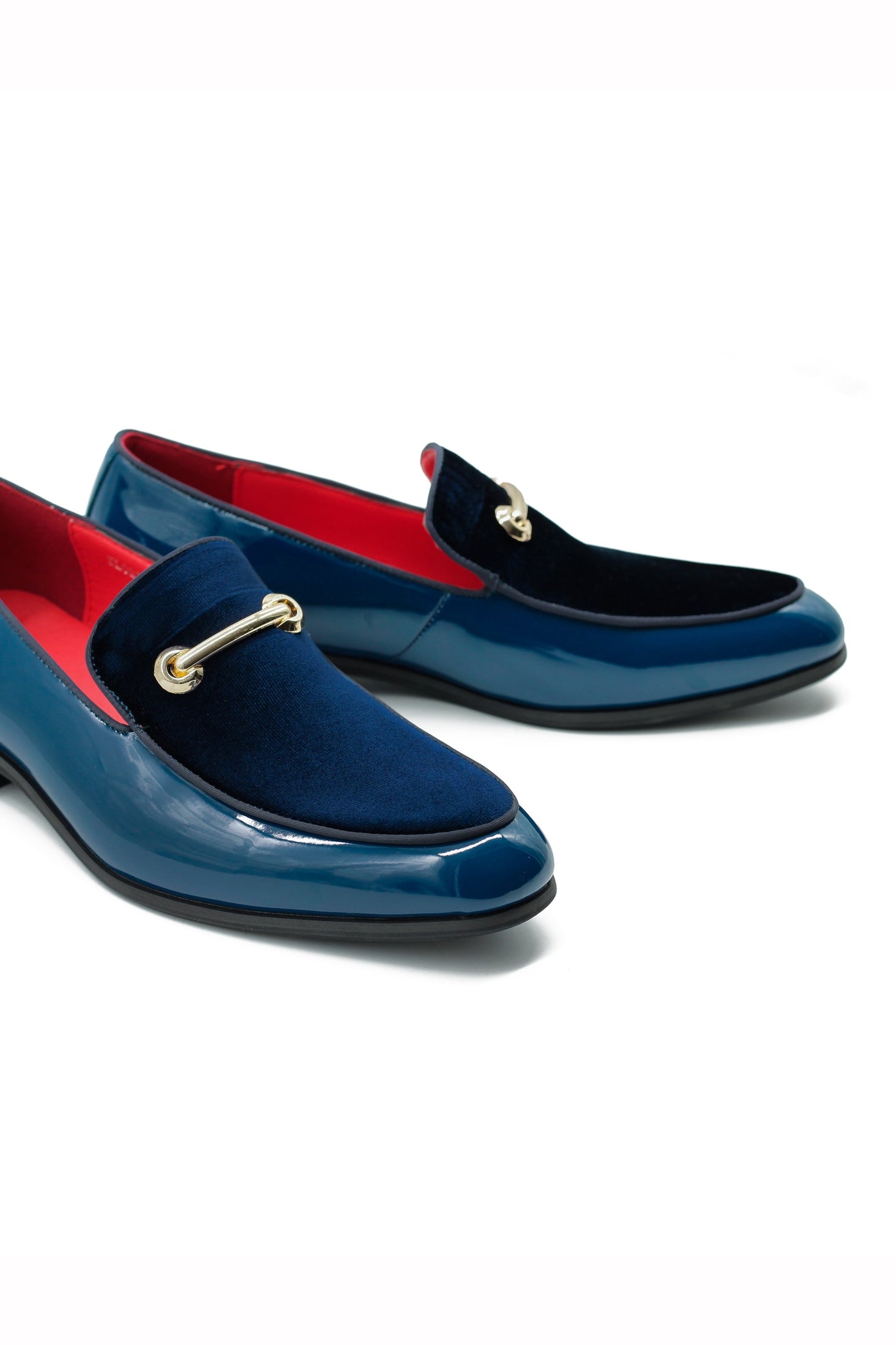 VELVET SHINY LOAFERS WITH BUCKLE