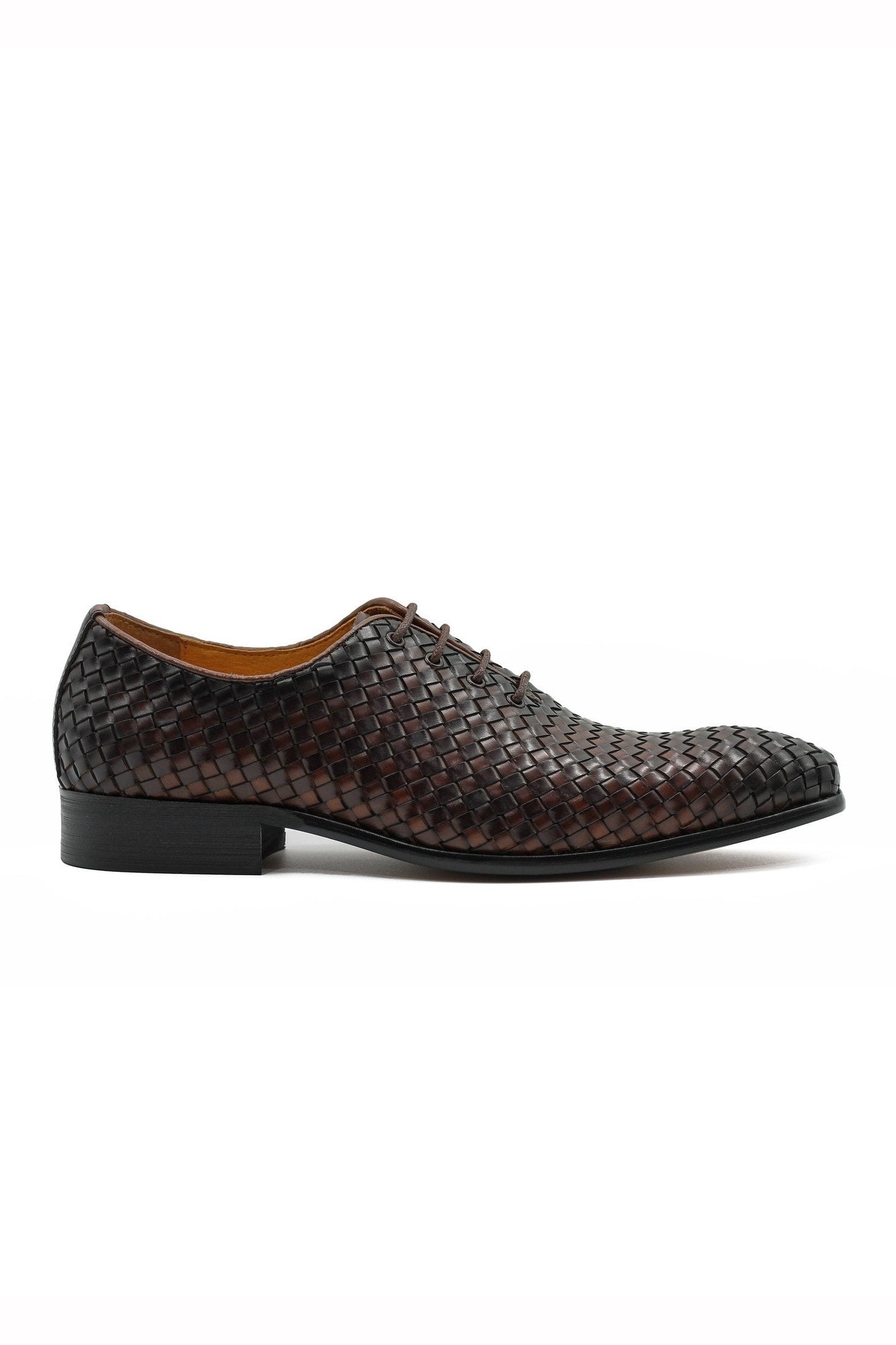 BROWN LATTICE WOVEN LEATHER SHOES