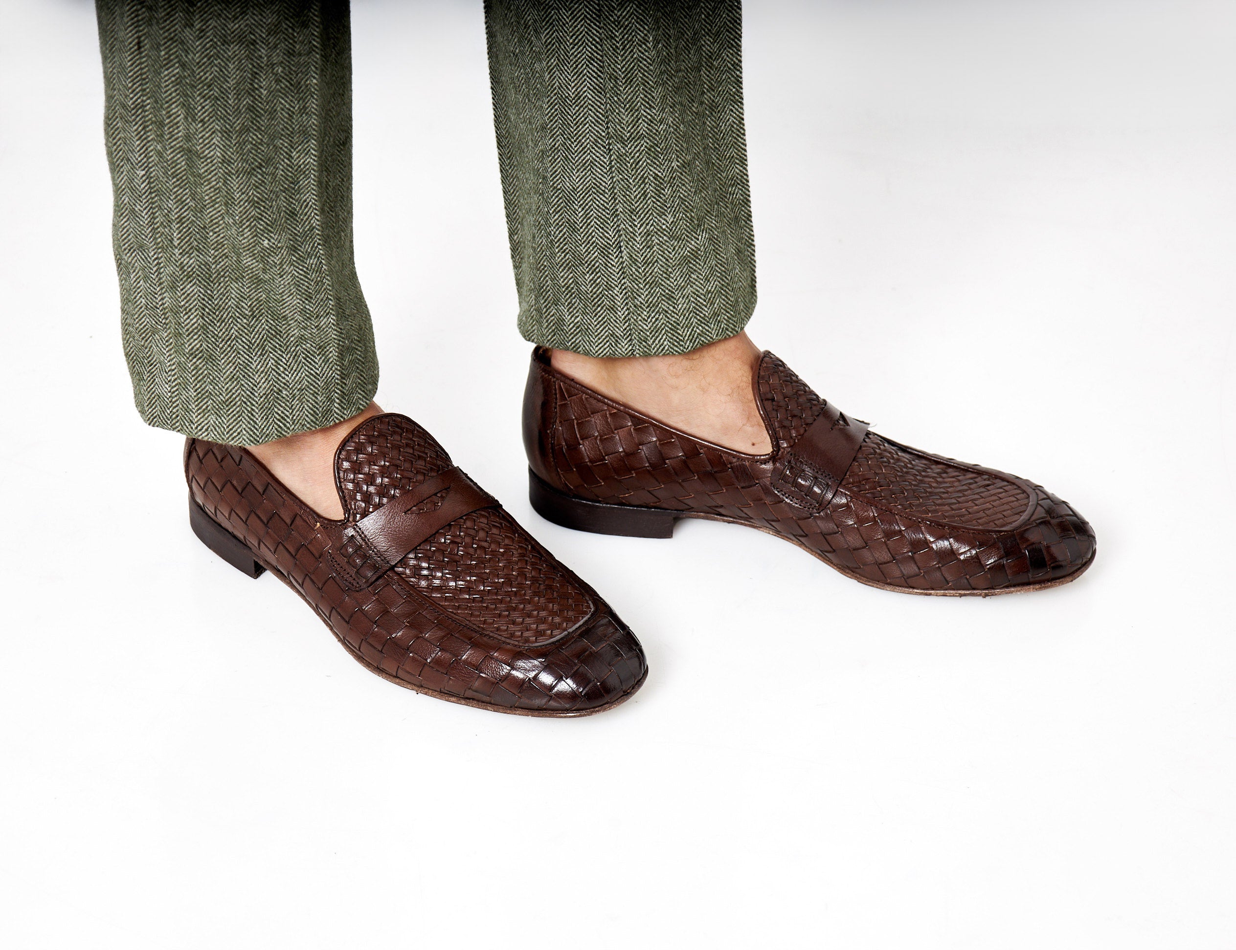 ROME – BROWN WOVEN PENNY LOAFER