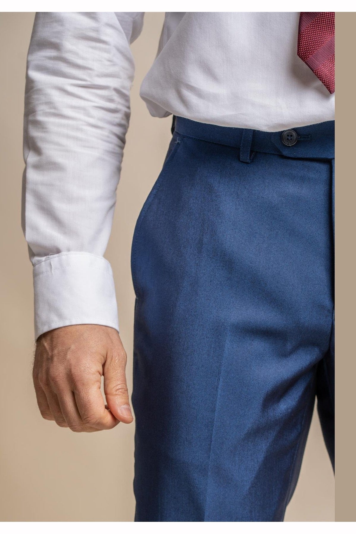 MENS FORD NAVY REGULAR THREE PIECE SUIT CAVANI